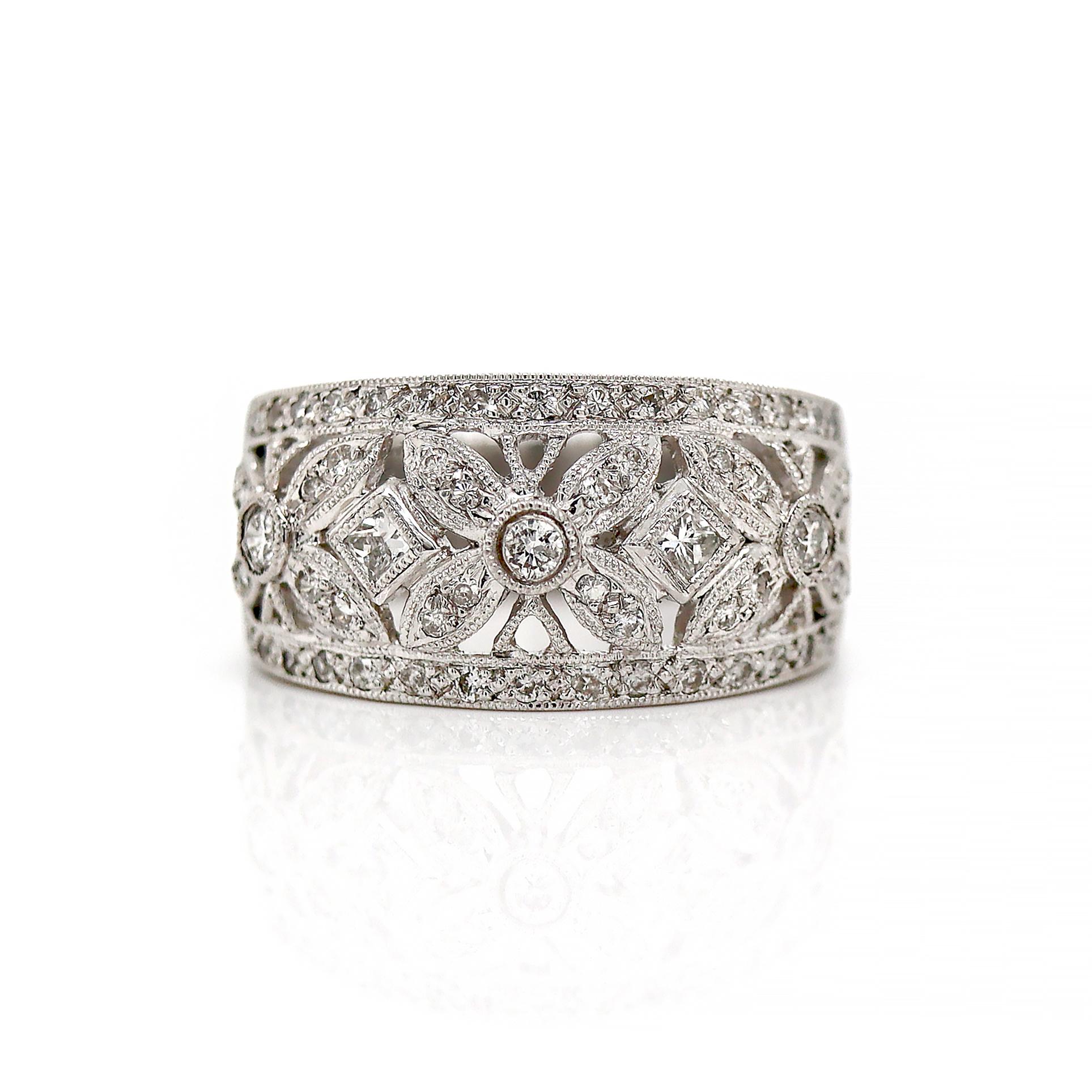 Platinum Pt900 Diamond Filigree Ring For Sale 2