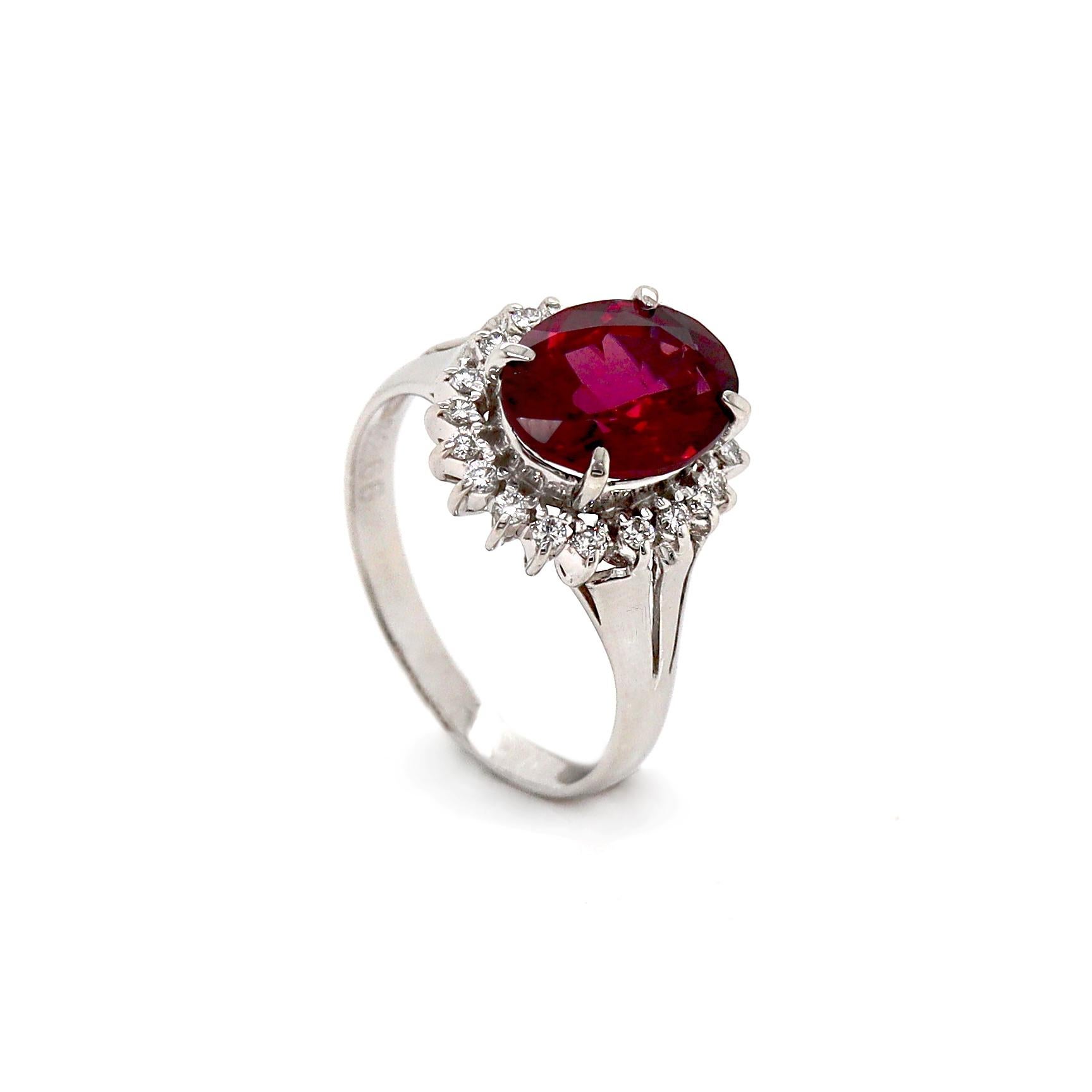 Platinum PT900 Rhodolite Garnet And Diamond Dress Ring In New Condition For Sale In Sydney, NSW