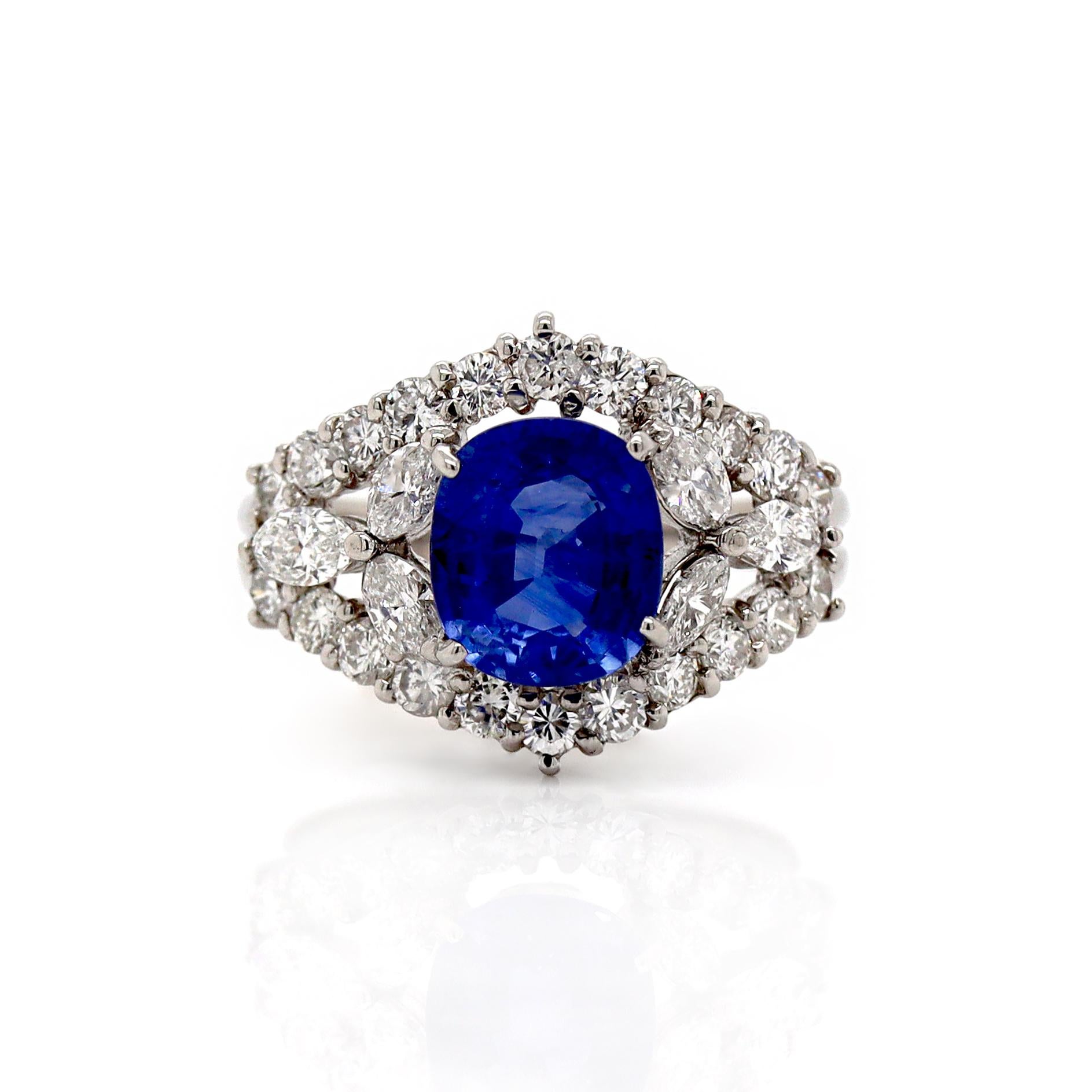 Women's Platinum PT900 Sapphire and Diamond Ring For Sale