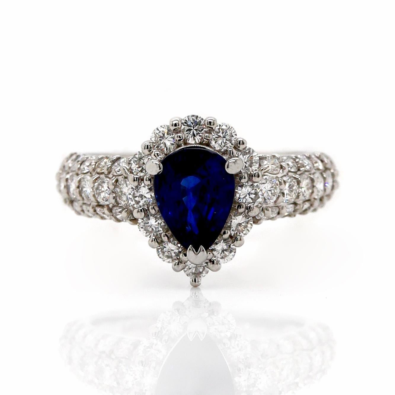 Platinum Pt900 Sapphire and Diamond Ring For Sale 2