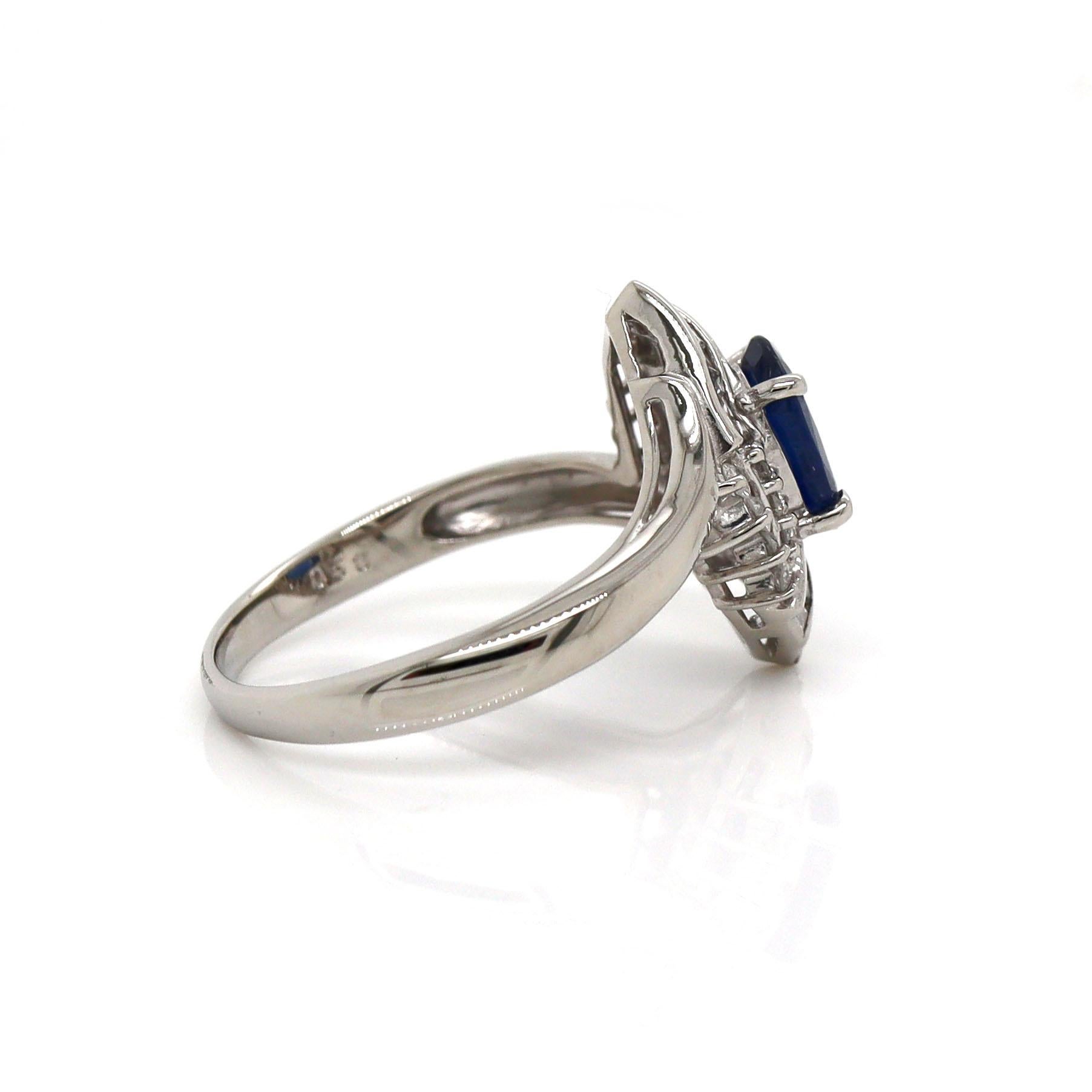 Oval Cut Platinum Pt900 Sapphire & Diamond Ring For Sale