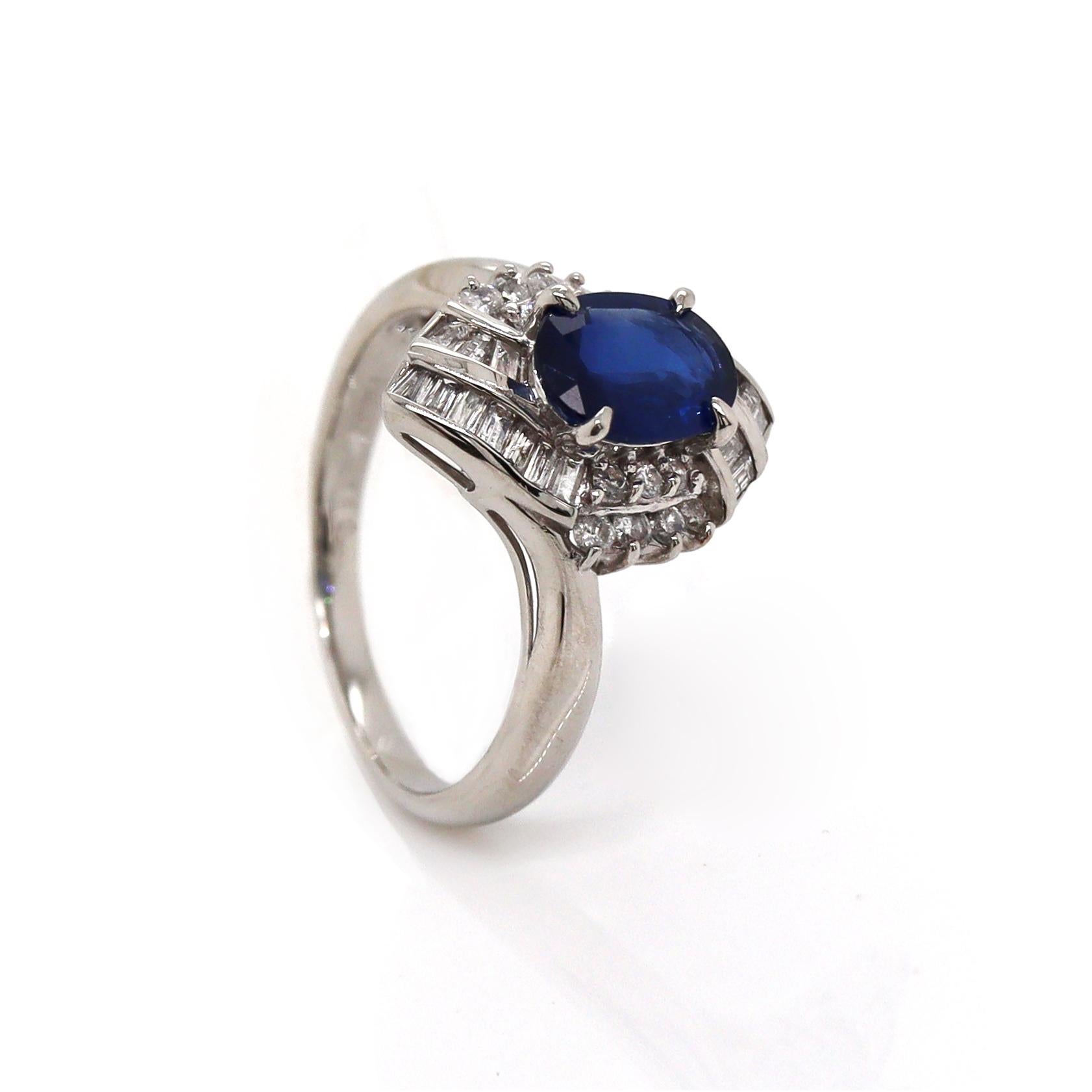 Platinum Pt900 Sapphire & Diamond Ring In New Condition For Sale In Sydney, NSW