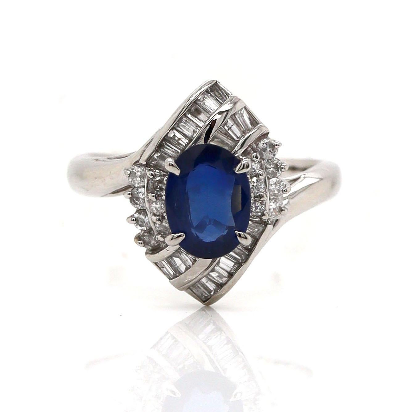 Platinum Pt900 Sapphire & Diamond Ring For Sale 2