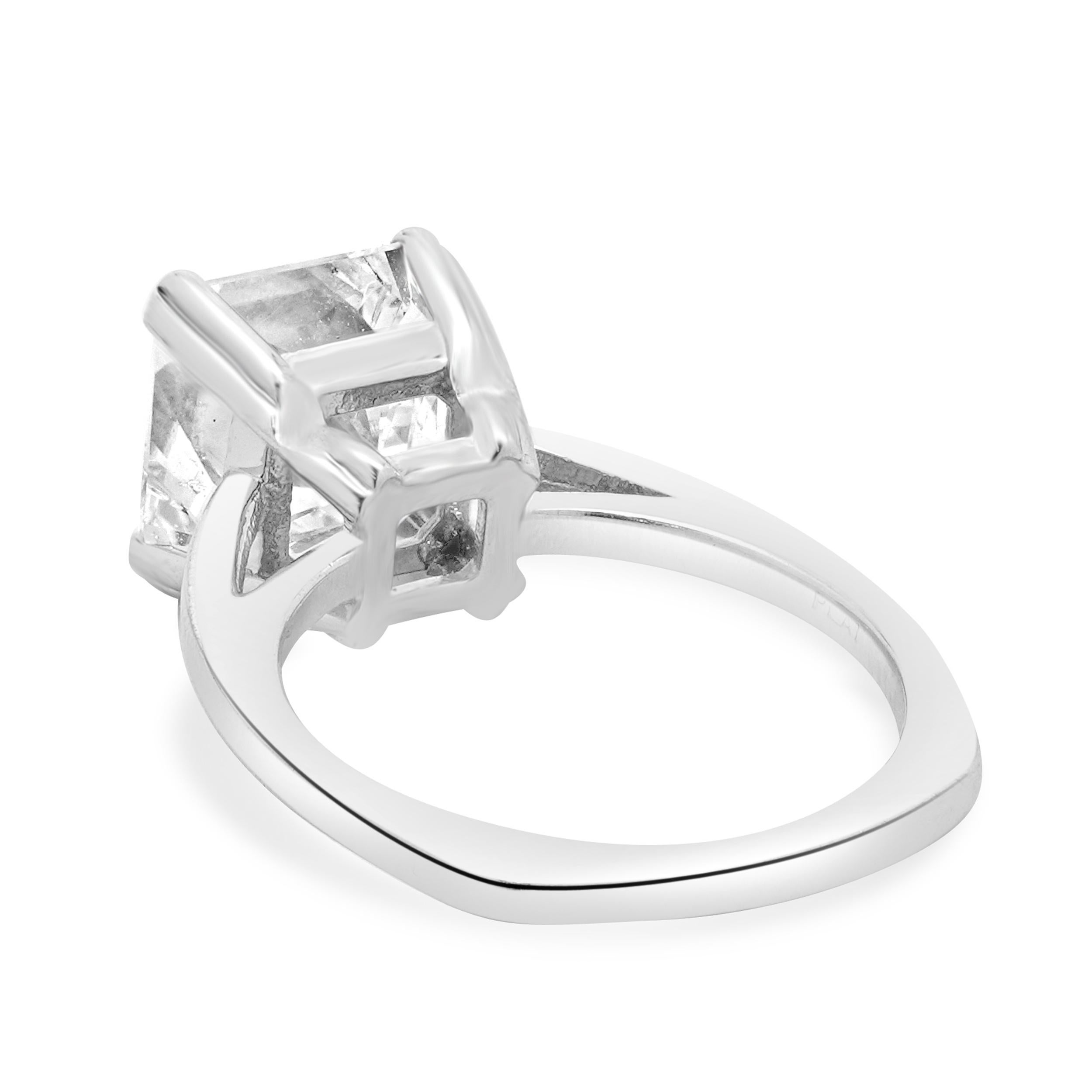 Anello di fidanzamento in platino con diamante a taglio radiante In condizioni ottime in vendita a Scottsdale, AZ