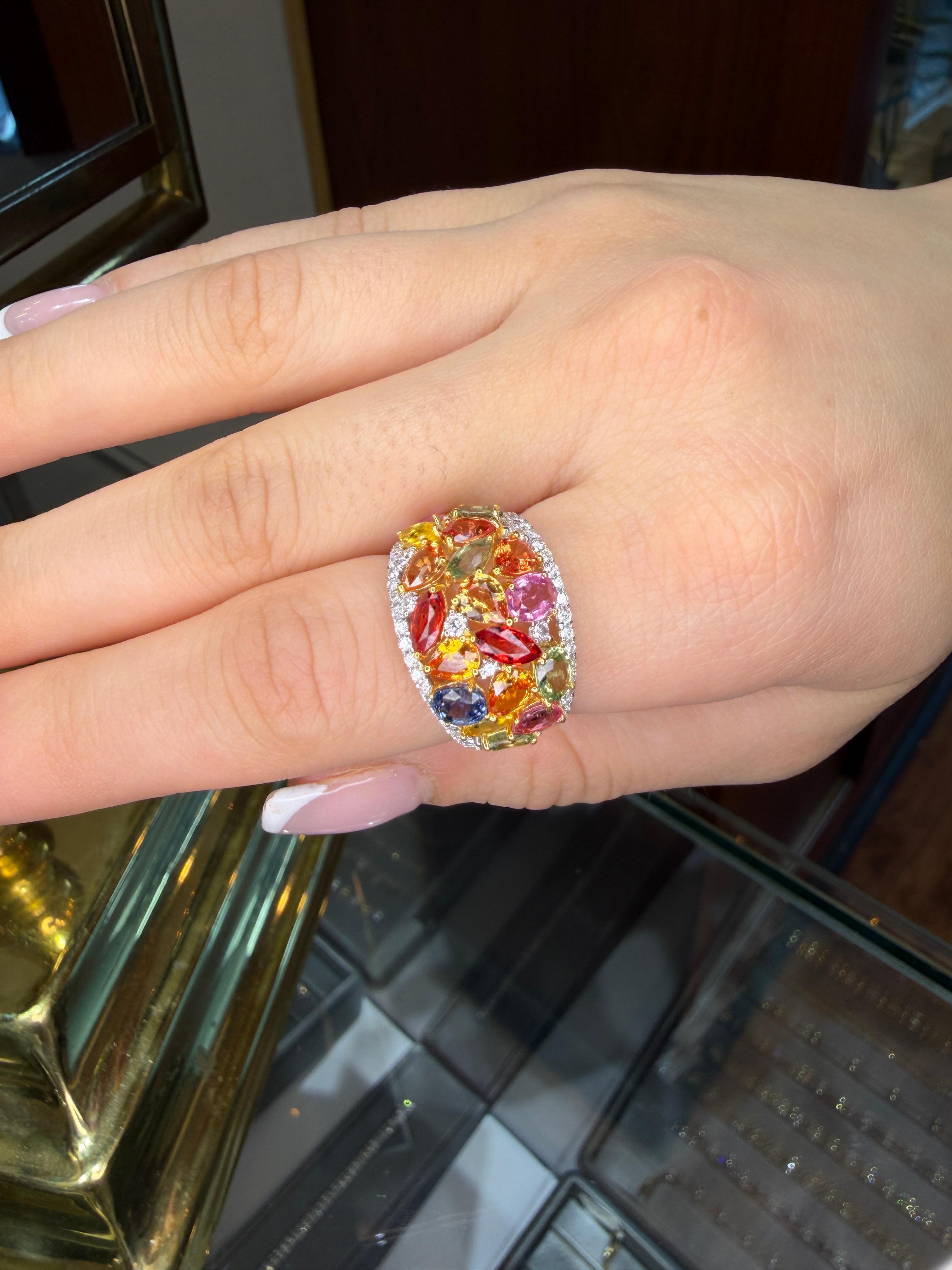 Anello in platino con zaffiri e diamanti Rainbow Diamonds - 6,23 carati di zaffiri multicolore in vendita 5