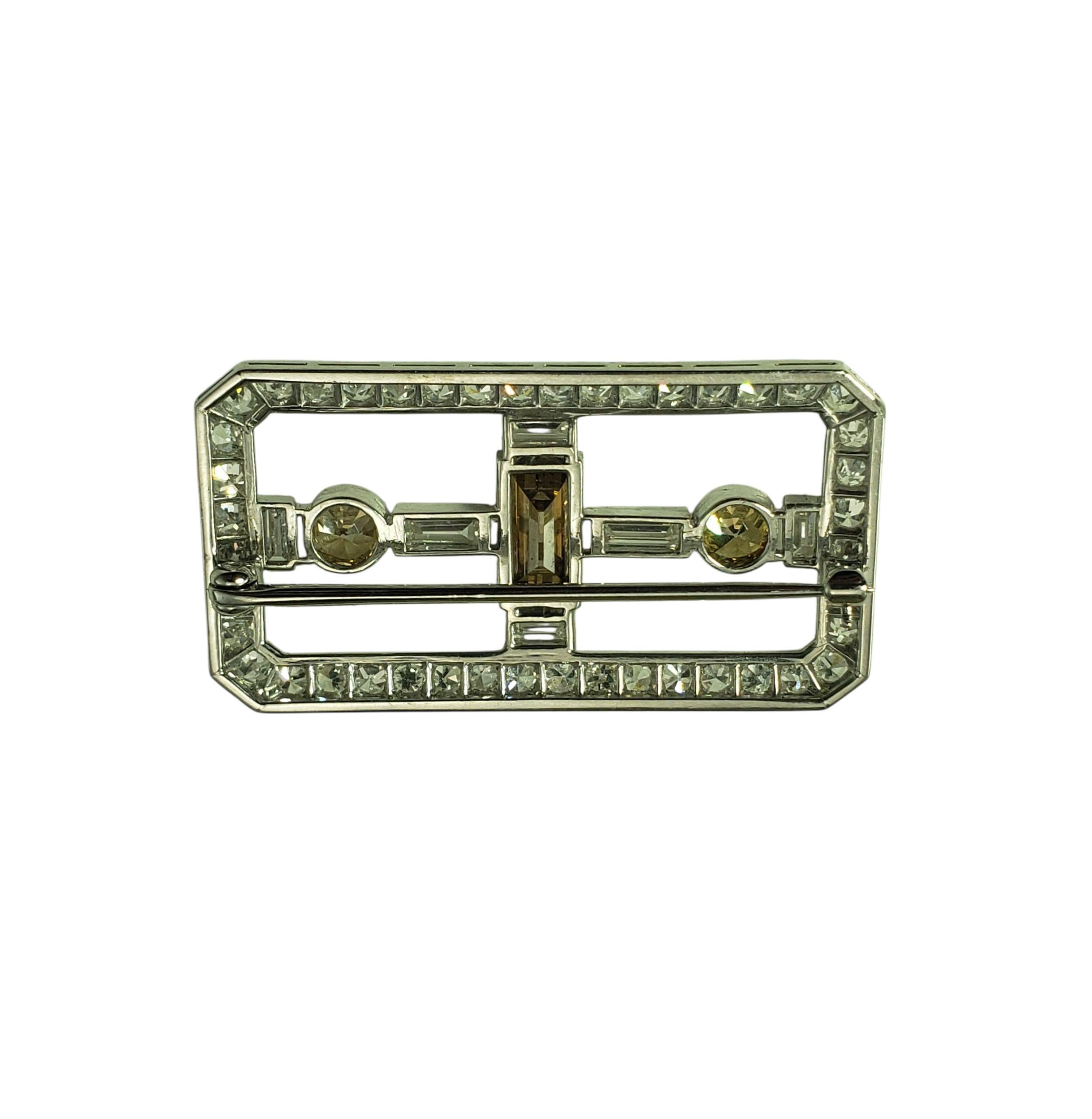 Broche de diamantes rectangular de platino #22373 Corte baguette en venta