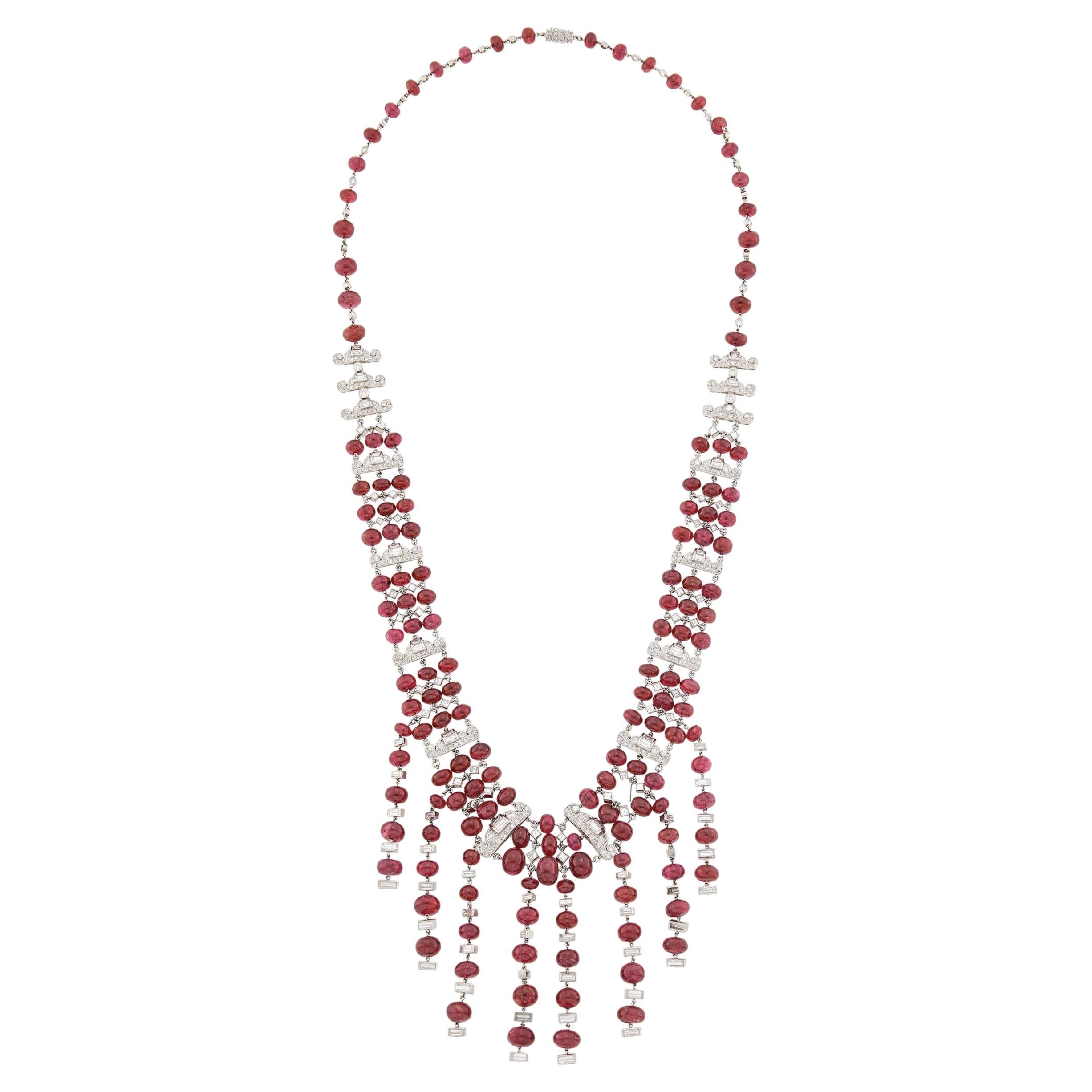 Collier en platine, perles de spinelle rouge et franges de diamants