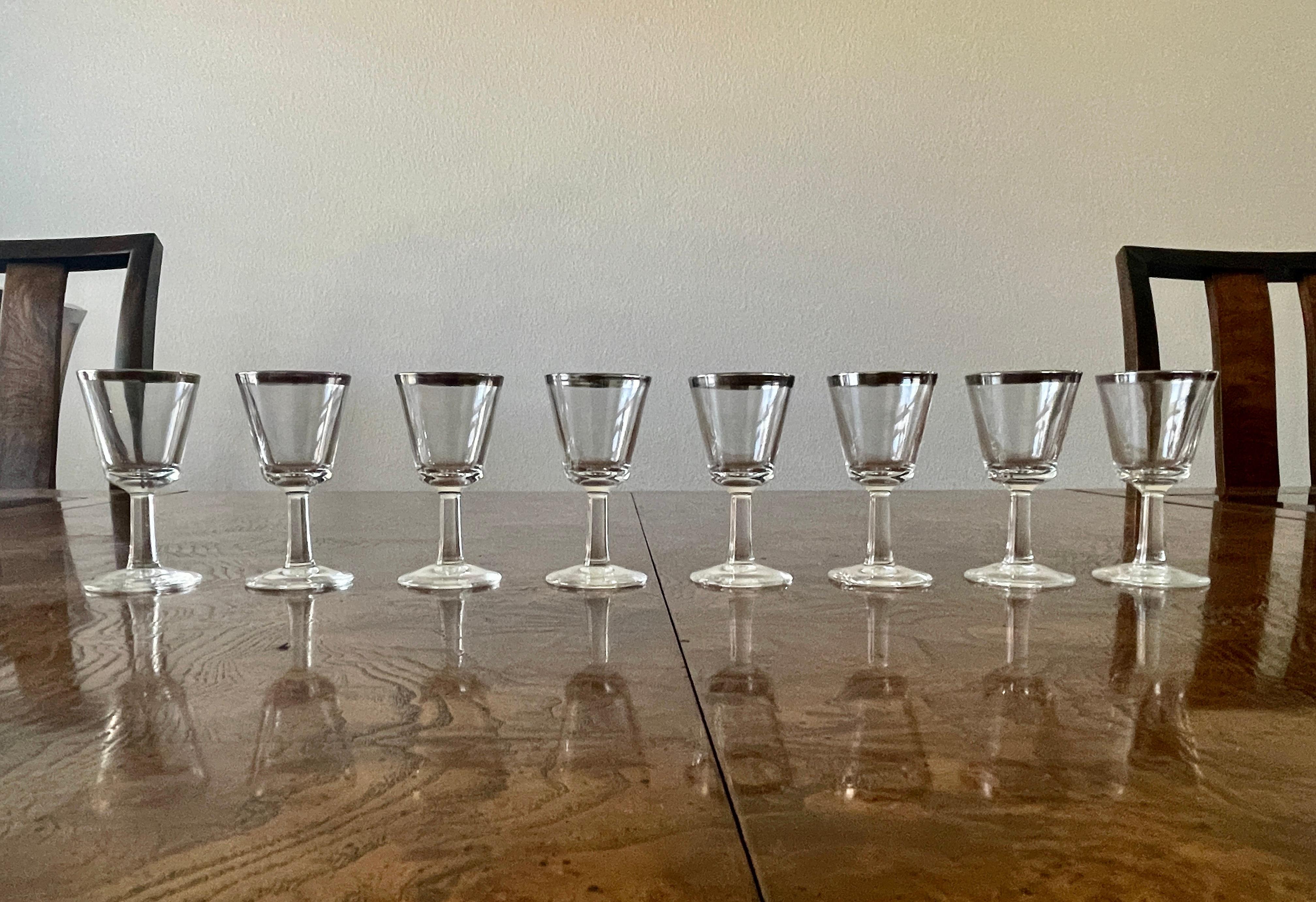 Platinumrandete Schnapsgläser - 8er-Set im Angebot 3