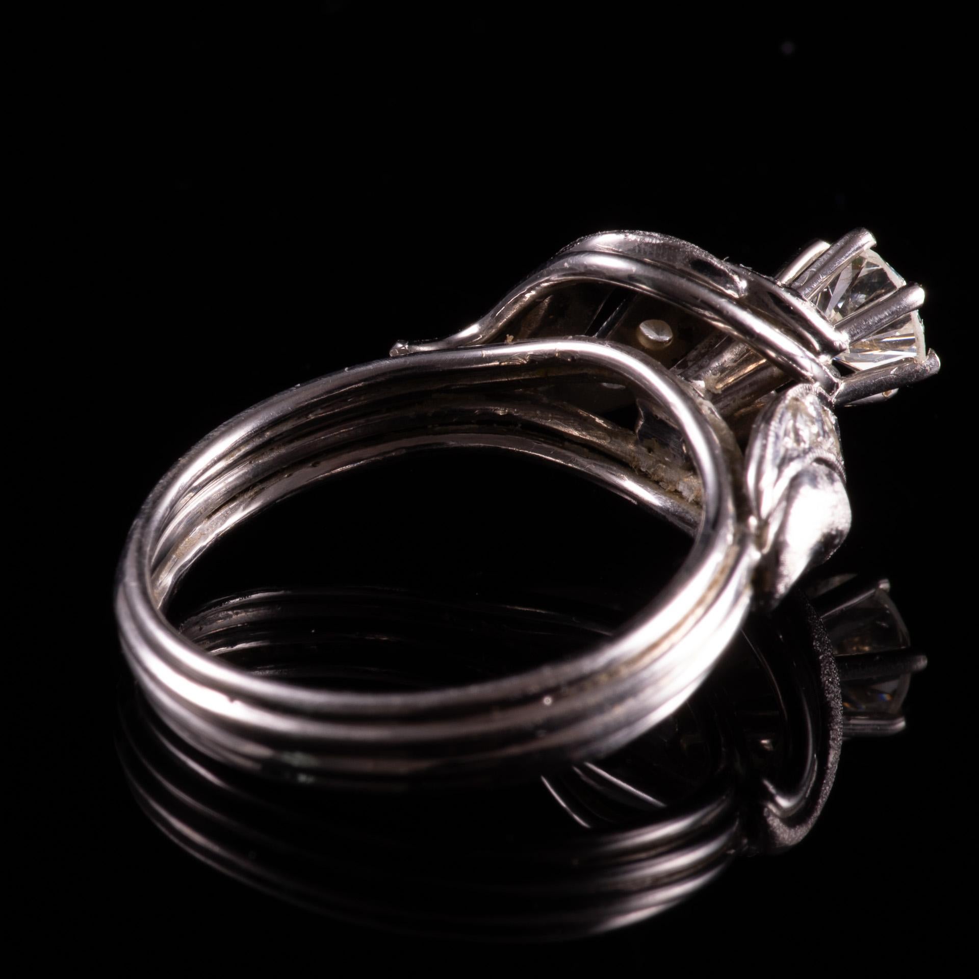Platinum Ring 0.70 CT Diamond Art Nouveau Solitaire In Good Condition For Sale In Nottingham, GB
