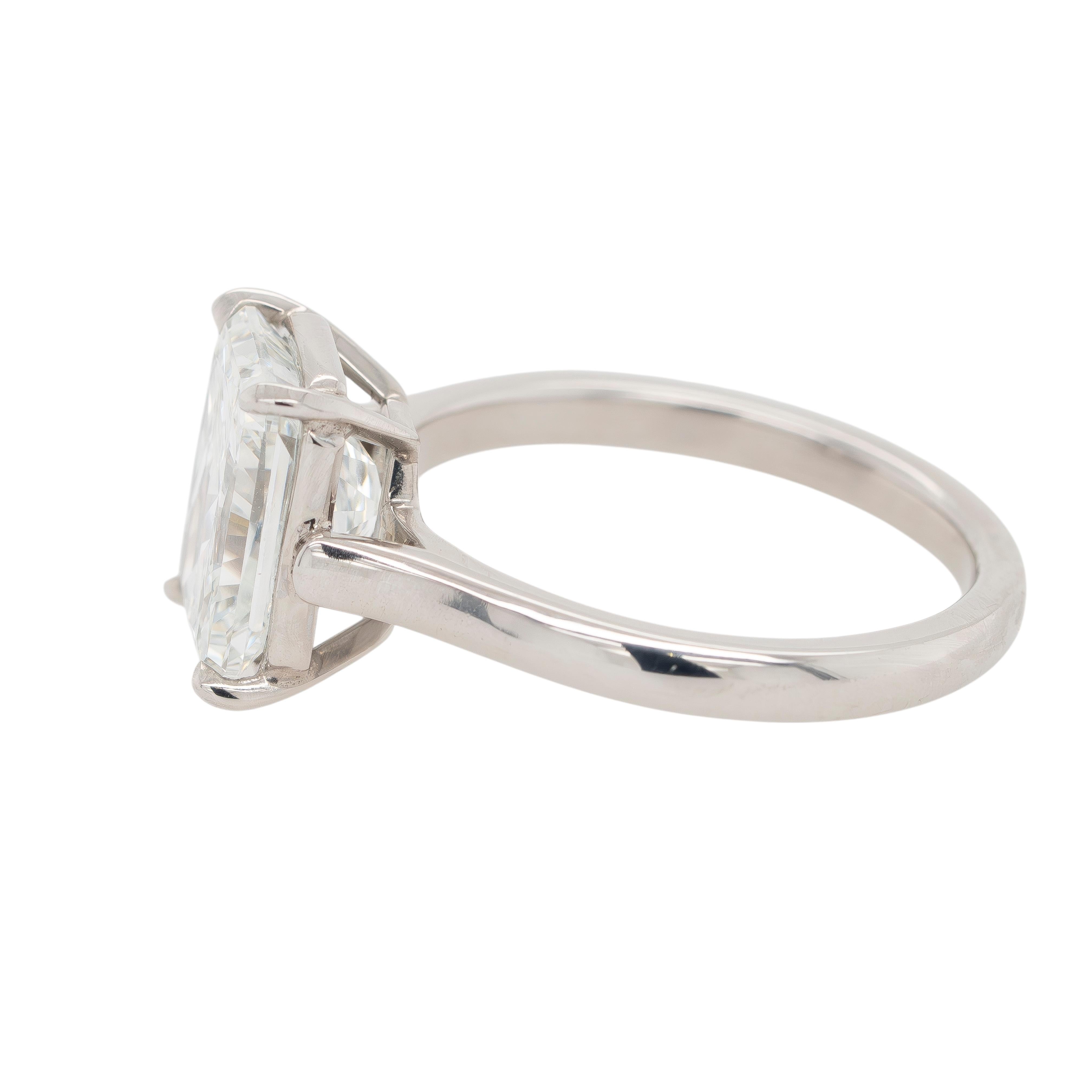 Platinring 3,20 Karat GIA-zertifizierter strahlender Diamant im Brillantschliff (Radiantschliff) im Angebot