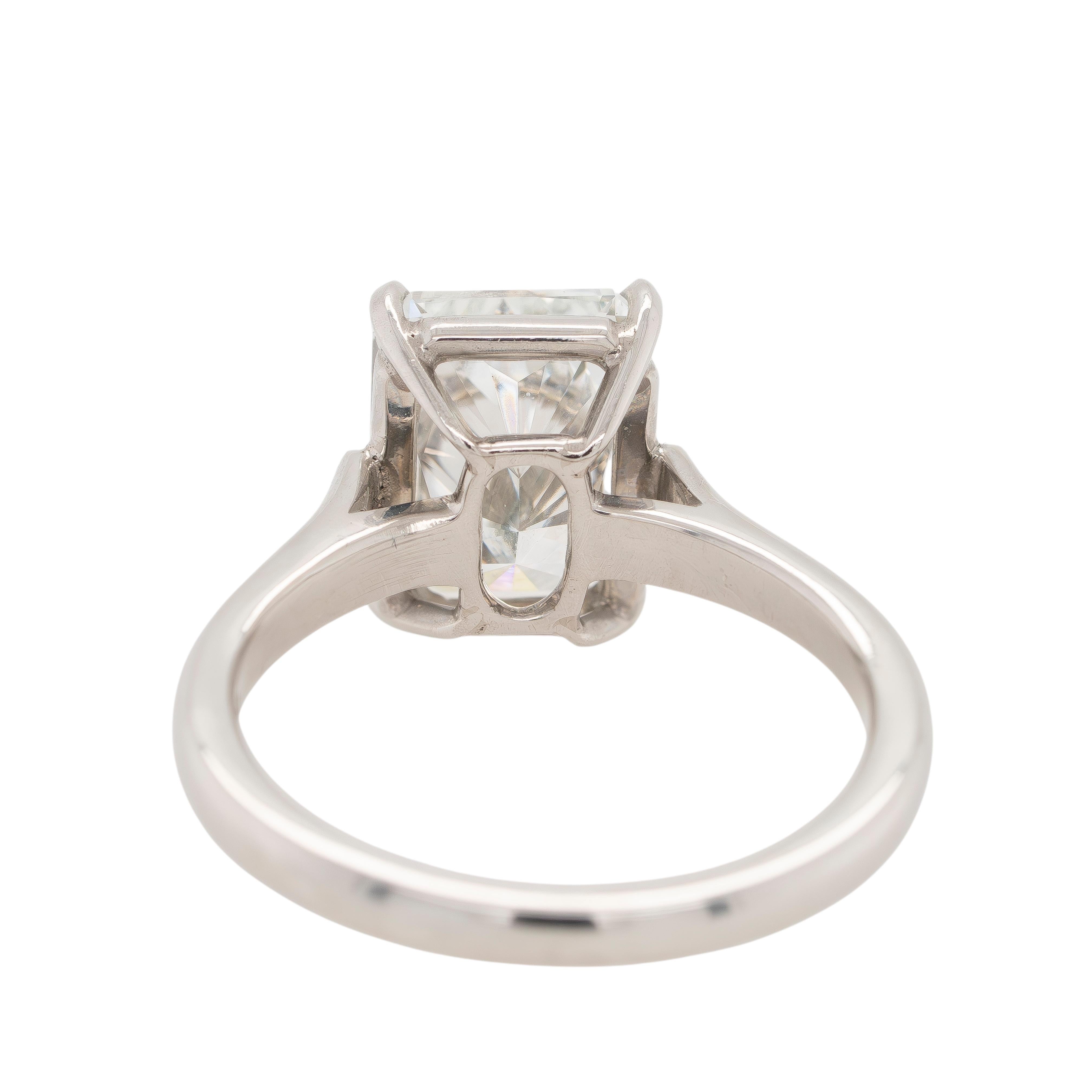 Platinring 3,20 Karat GIA-zertifizierter strahlender Diamant im Brillantschliff für Damen oder Herren im Angebot