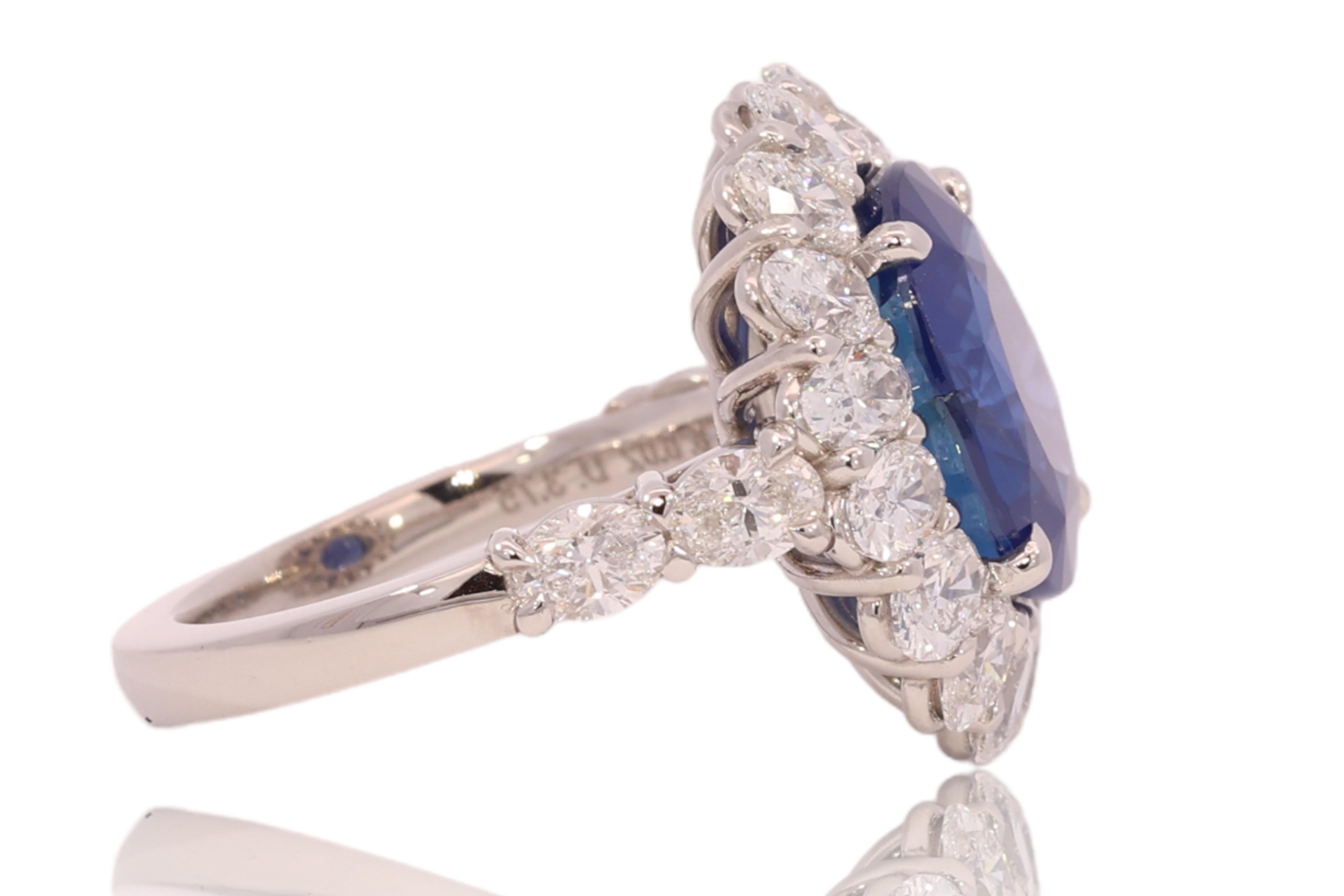 Platinum Ring 8.02 Carat Kashmir Sapphire, 3.75ct Oval Diamonds, IGI Certified For Sale 2
