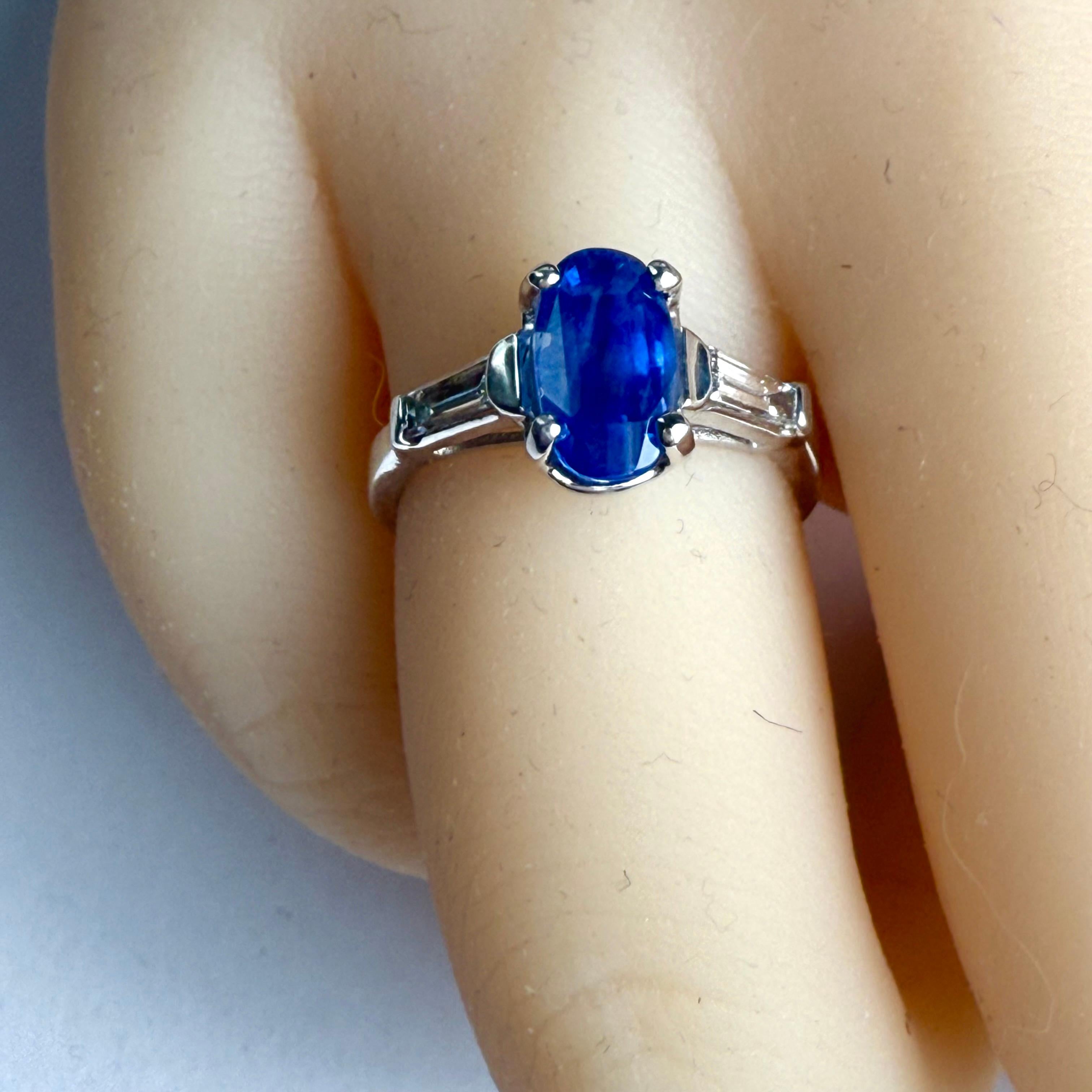 Baguette Cut Platinum Ring GIA-Certified No-Heat Ceylon Sapphire and Tapered Baguette Diamond For Sale