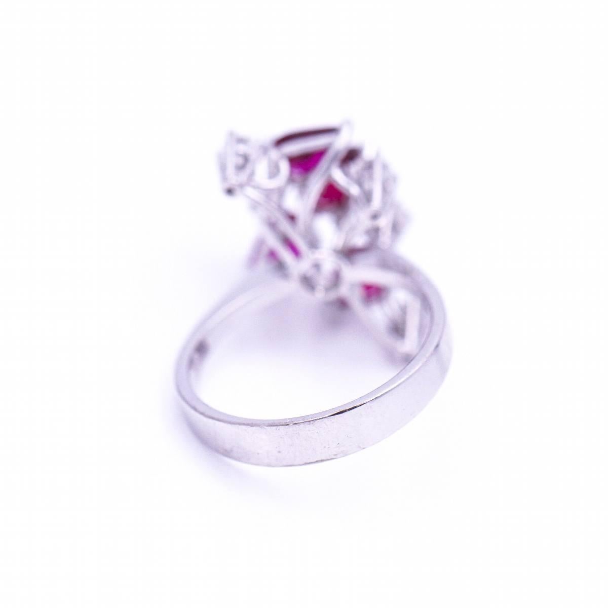 Brilliant Cut Platinum Ring inspiration Harry Winston For Sale