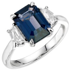 Orloff of Denmark - 2.59 Carat Colour-Change Spinel, Platinum