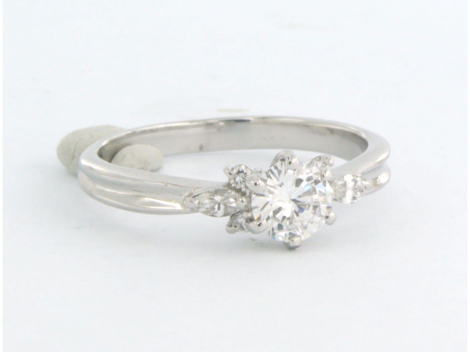 Platinum ring set with diamonds  For Sale 1