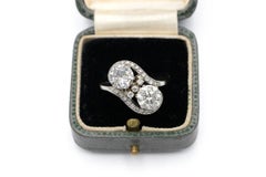 Platinum ring toi et moi with diamonds approx. 2.70 ct