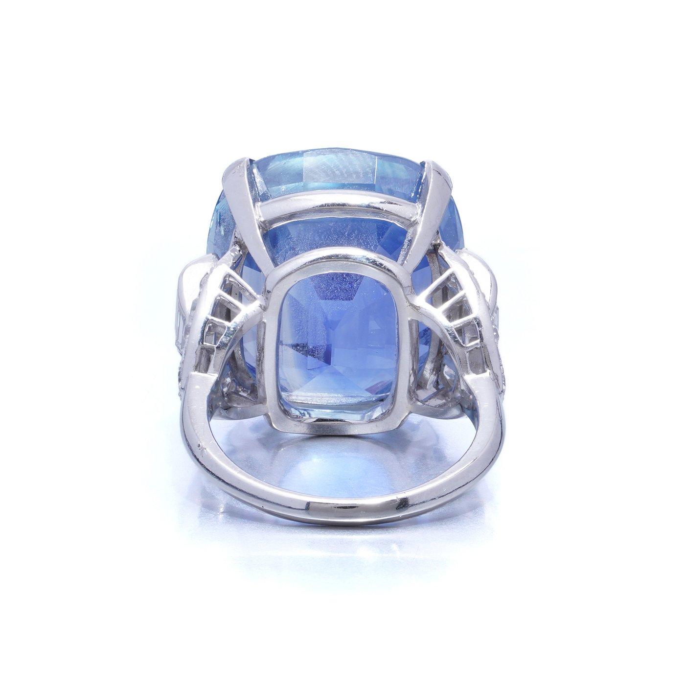 En vente :  Bague en platine avec 31.74 carats Saphir et diamants de Ceylan, sans chaleur 6
