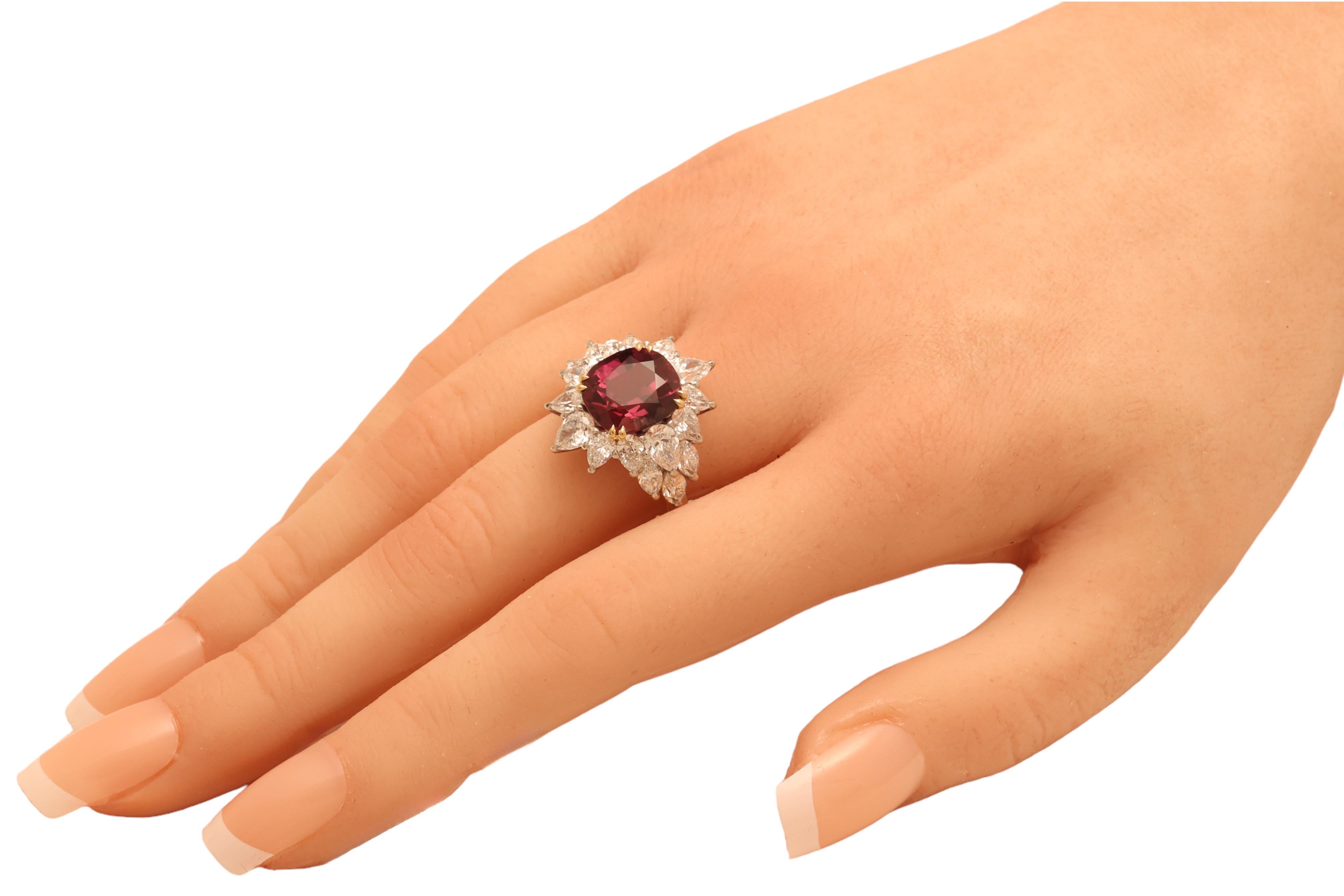 Anello di platino  Con 6,85 ct. Rubino NH e 4,12 ct. Diamanti in vendita 7