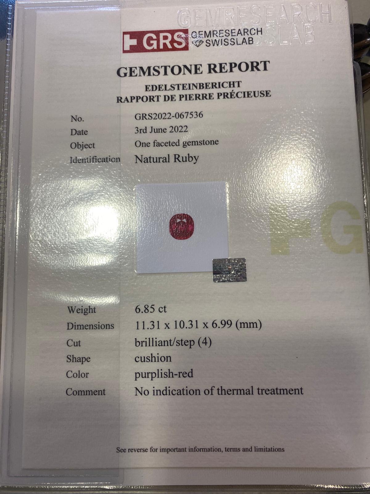 Anello di platino  Con 6,85 ct. Rubino NH e 4,12 ct. Diamanti in vendita 8