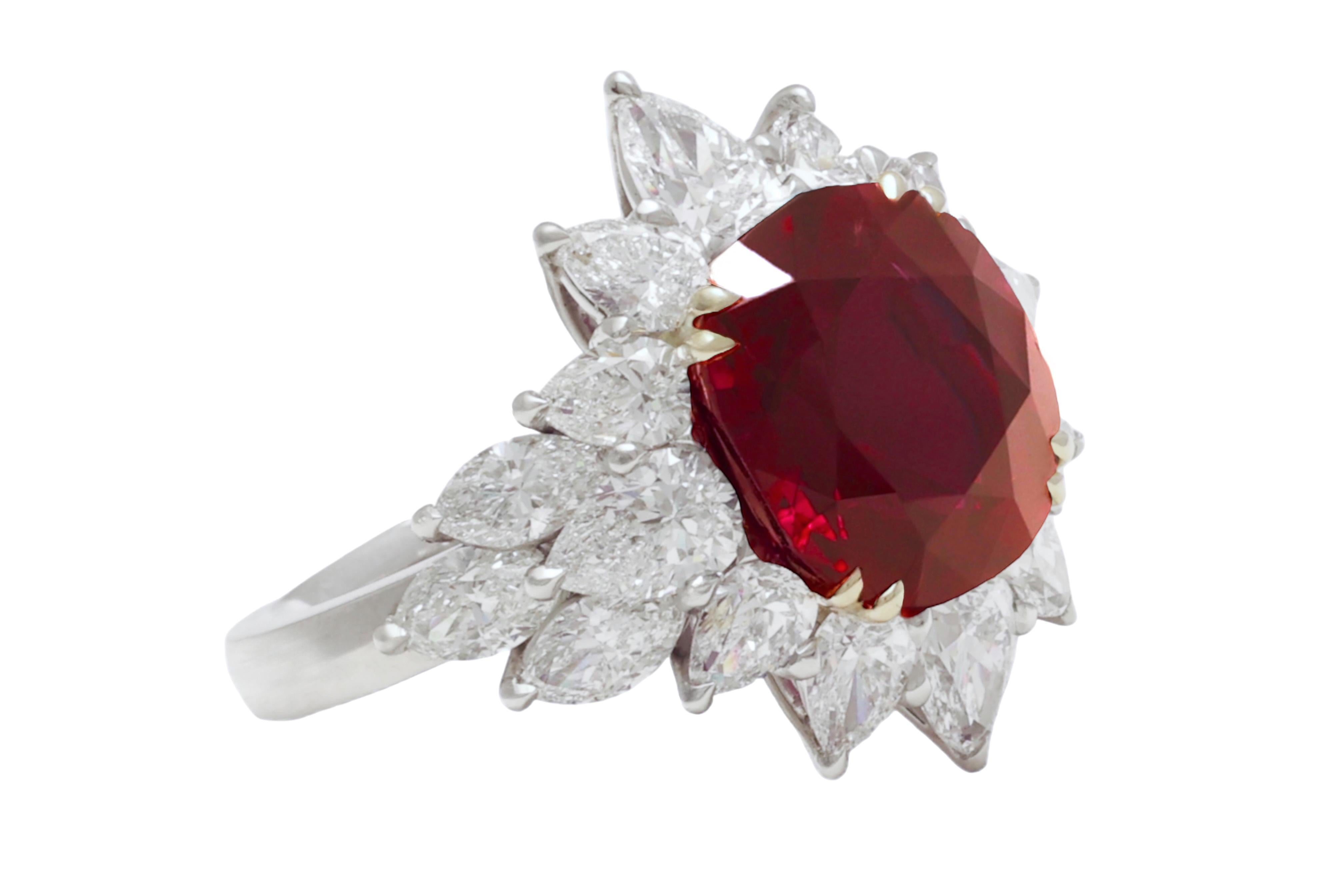 Artigiano Anello di platino  Con 6,85 ct. Rubino NH e 4,12 ct. Diamanti in vendita