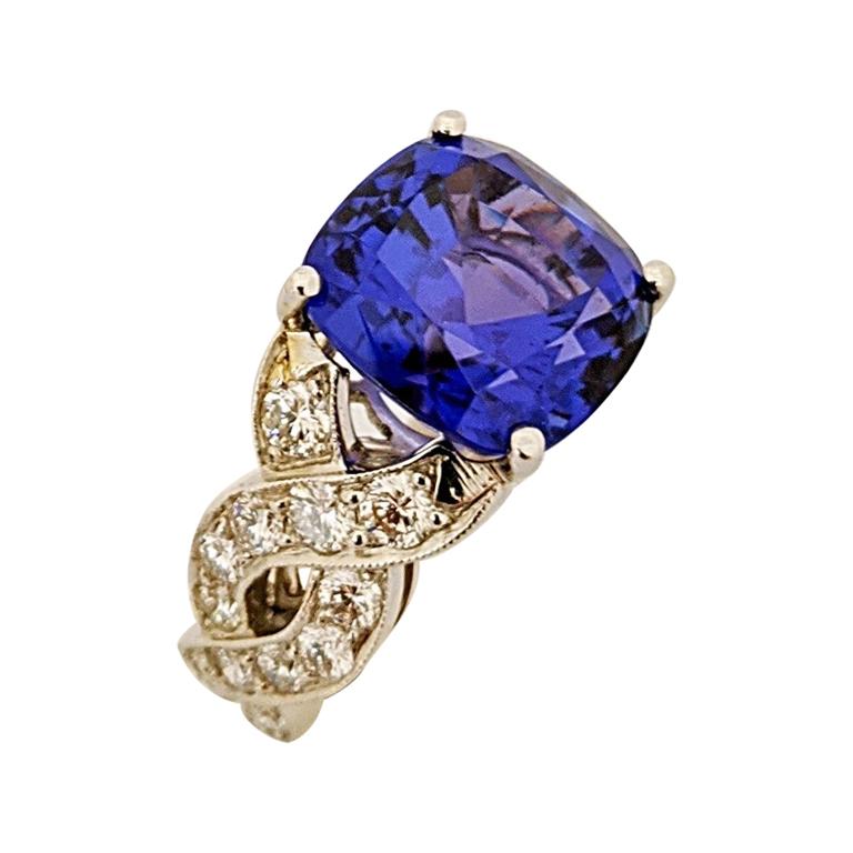 Platinum Ring with 9.65 Carat Cushion Cut Tanzanite Center and Diamond Setting For Sale
