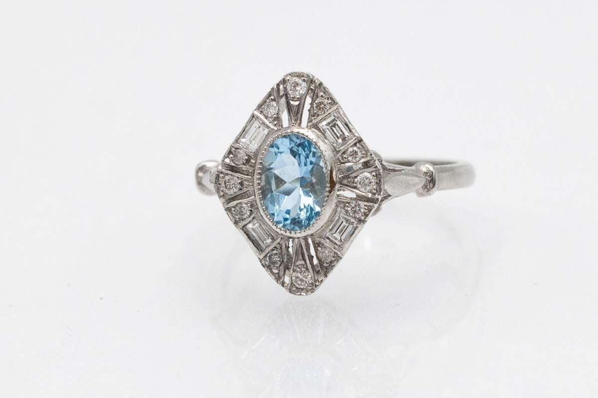 Women's Platinum ring with aquamarine and diamonds