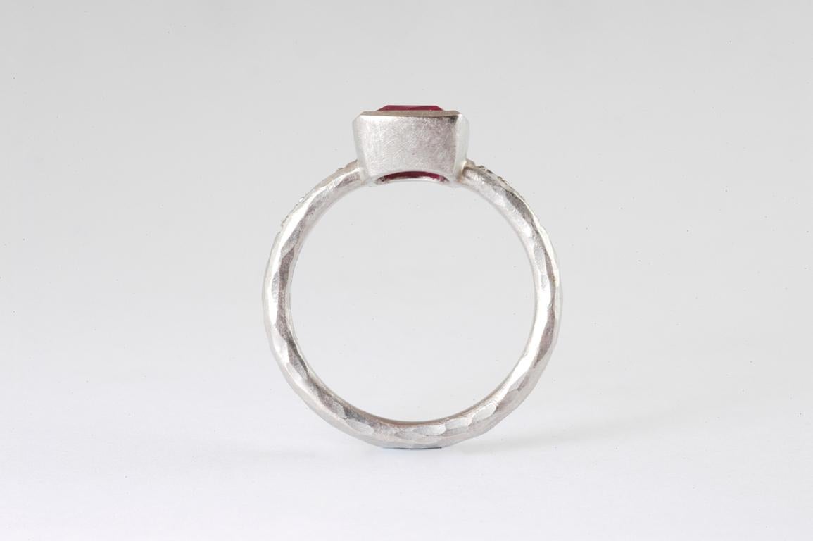 Contemporary Platinum ruby and brilliant cut diamond Ring For Sale