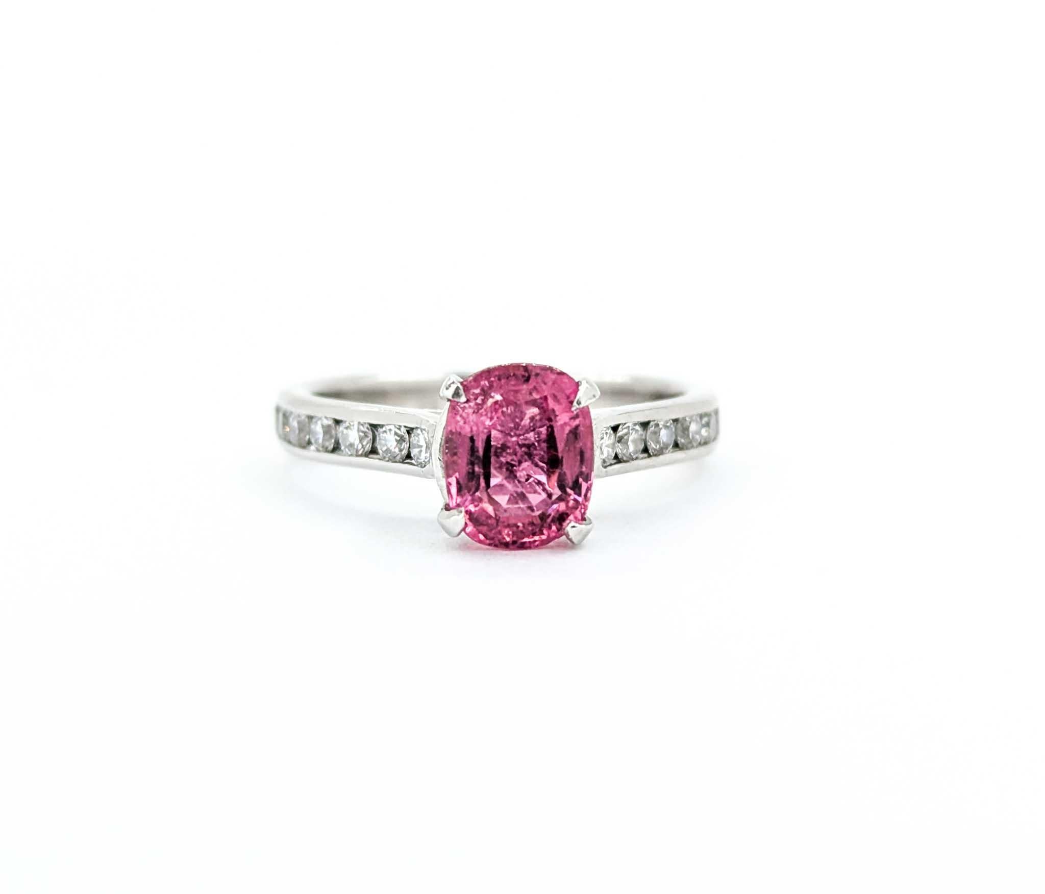 Anello in platino con tormalina rosa e diamanti in vendita 6