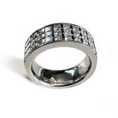 Platinum Ring with Princess Cut Diamonds 1.350 ct F-vvs