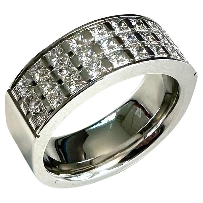 Platinum Ring with Princess Cut Diamonds 1.350 ct F-vvs For Sale