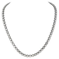 Platinum Riviera diamond necklace with round brilliant cut diamonds