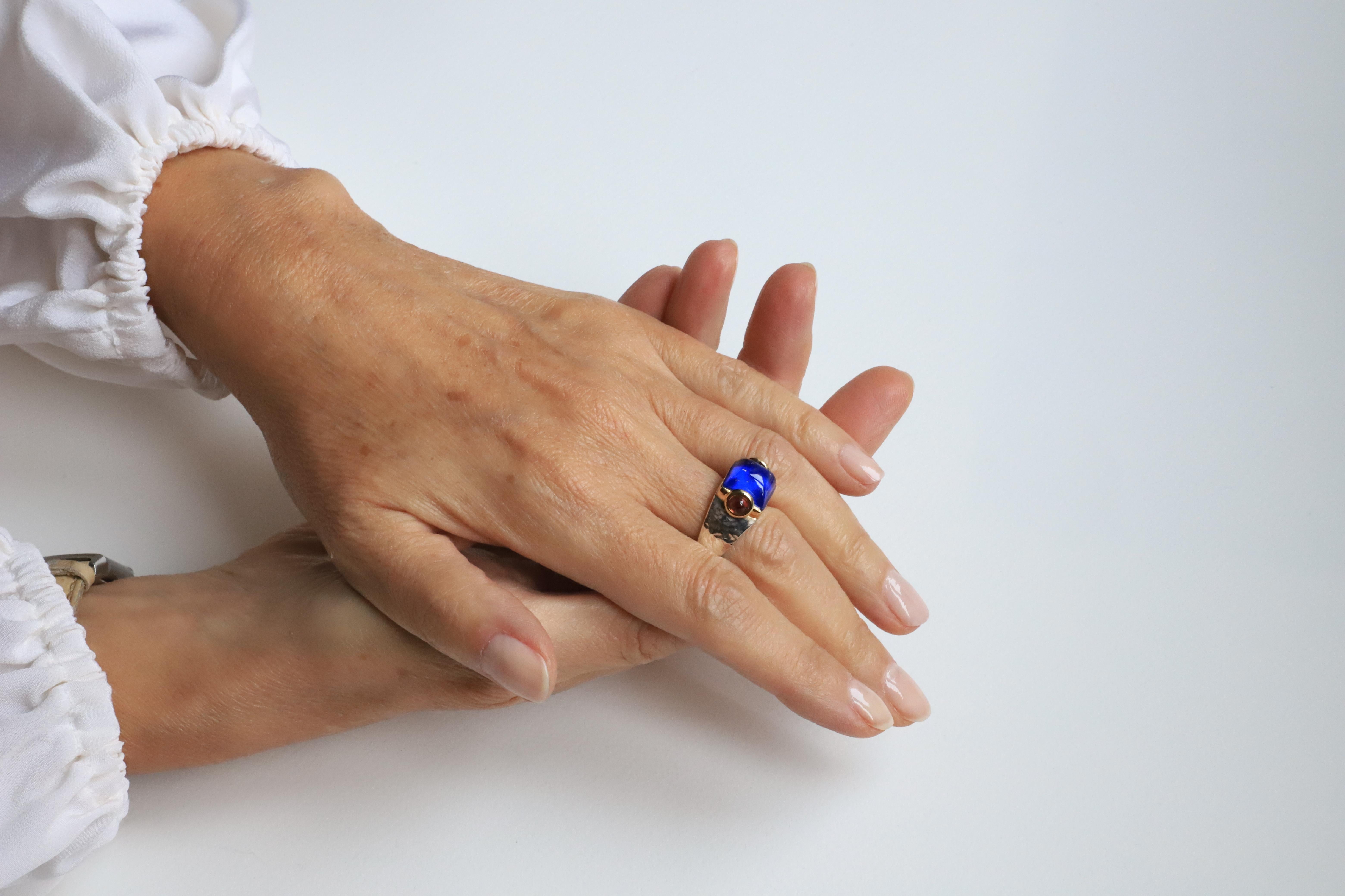Art Deco Rossella Ugolini Platinum Rock Crystal Pink Tourmaline Lapis Lazuli Unisex Ring For Sale