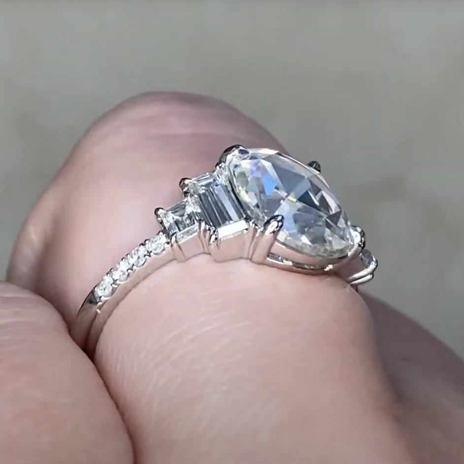 Anillo de compromiso de platino con diamantes ovalados talla rosa (GIA aprox. 2 quilates), platino Corte rosa en venta