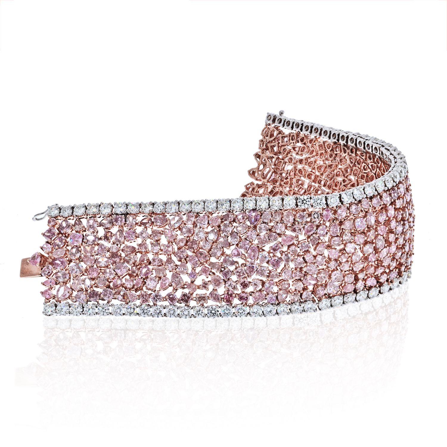 Bracelet tapis en platine et or rose 47,00cttw Fancy Pink Diamond Excellent état - En vente à New York, NY