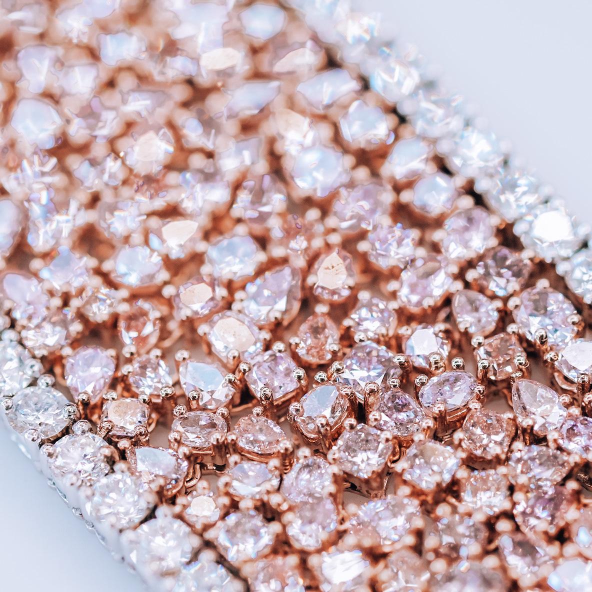 Bracelet tapis en platine et or rose 47,00cttw Fancy Pink Diamond en vente 2