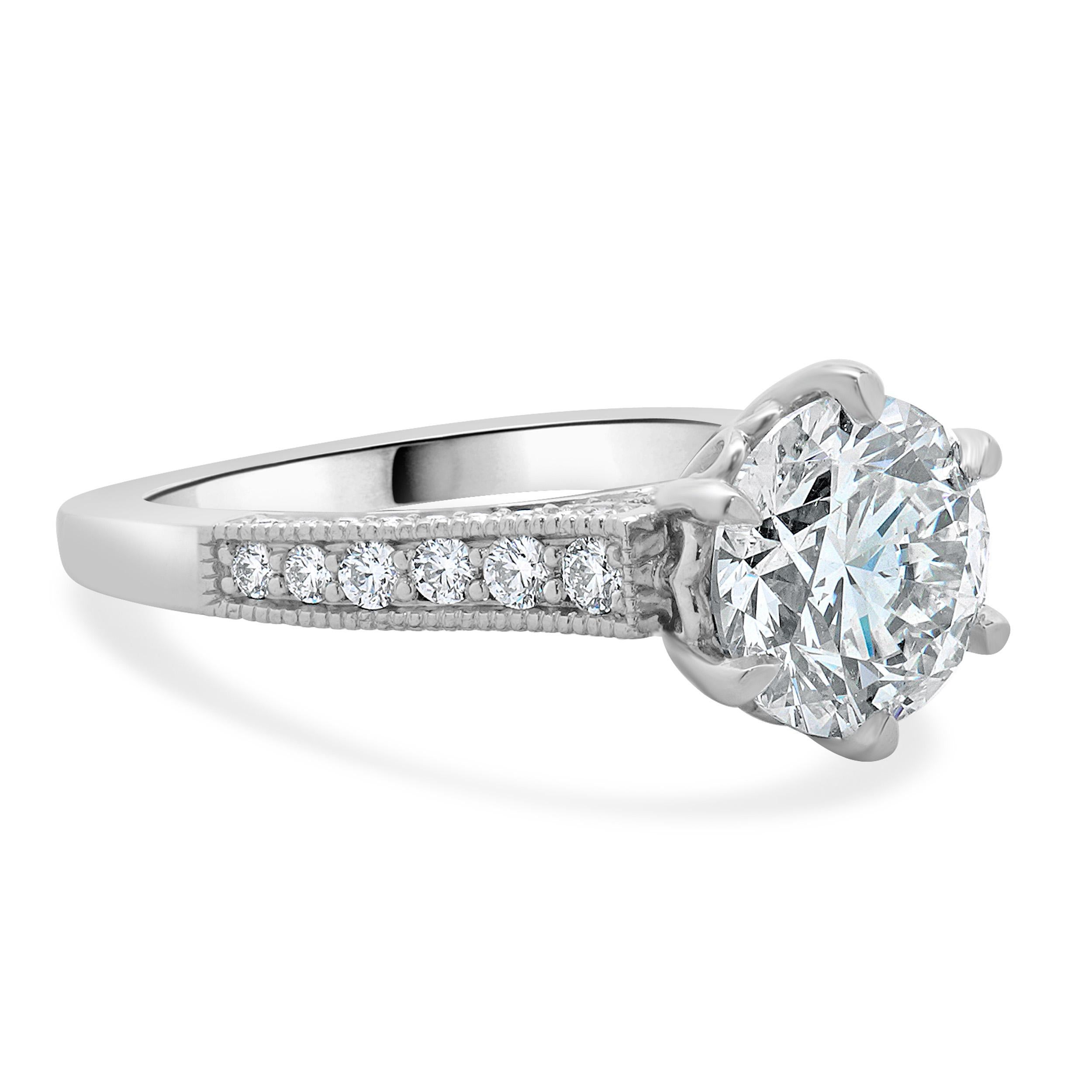 Platinum Round Brilliant Cut Diamond Engagement Ring In Excellent Condition For Sale In Scottsdale, AZ