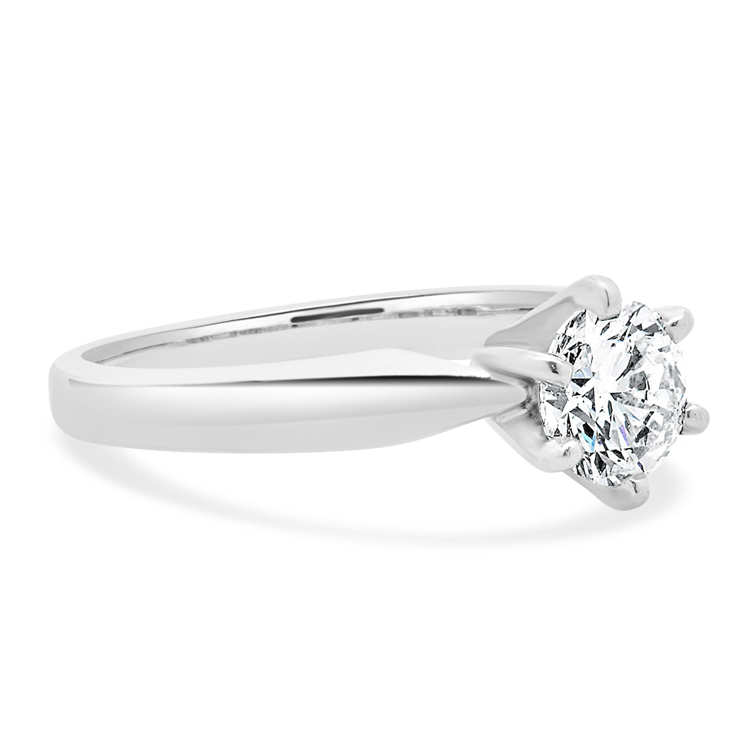 Bague de fiançailles en platine avec diamants ronds taille brillant Excellent état - En vente à Scottsdale, AZ