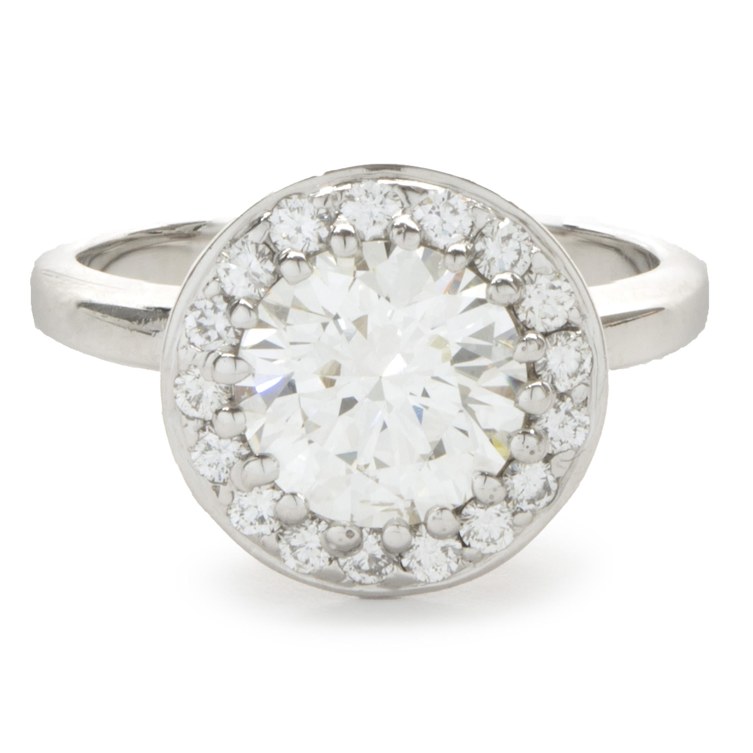 What is a brilliant cut diamond ring?