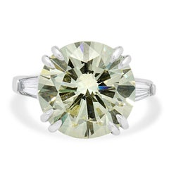 Platinum Round Brilliant Cut Diamond Engagement Ring