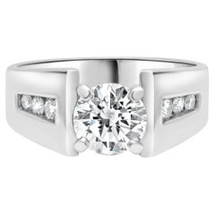 Platinum Round Brilliant Cut Diamond Engagement Ring Platinum Round Brilliant Cut Diamond Engagement Ring