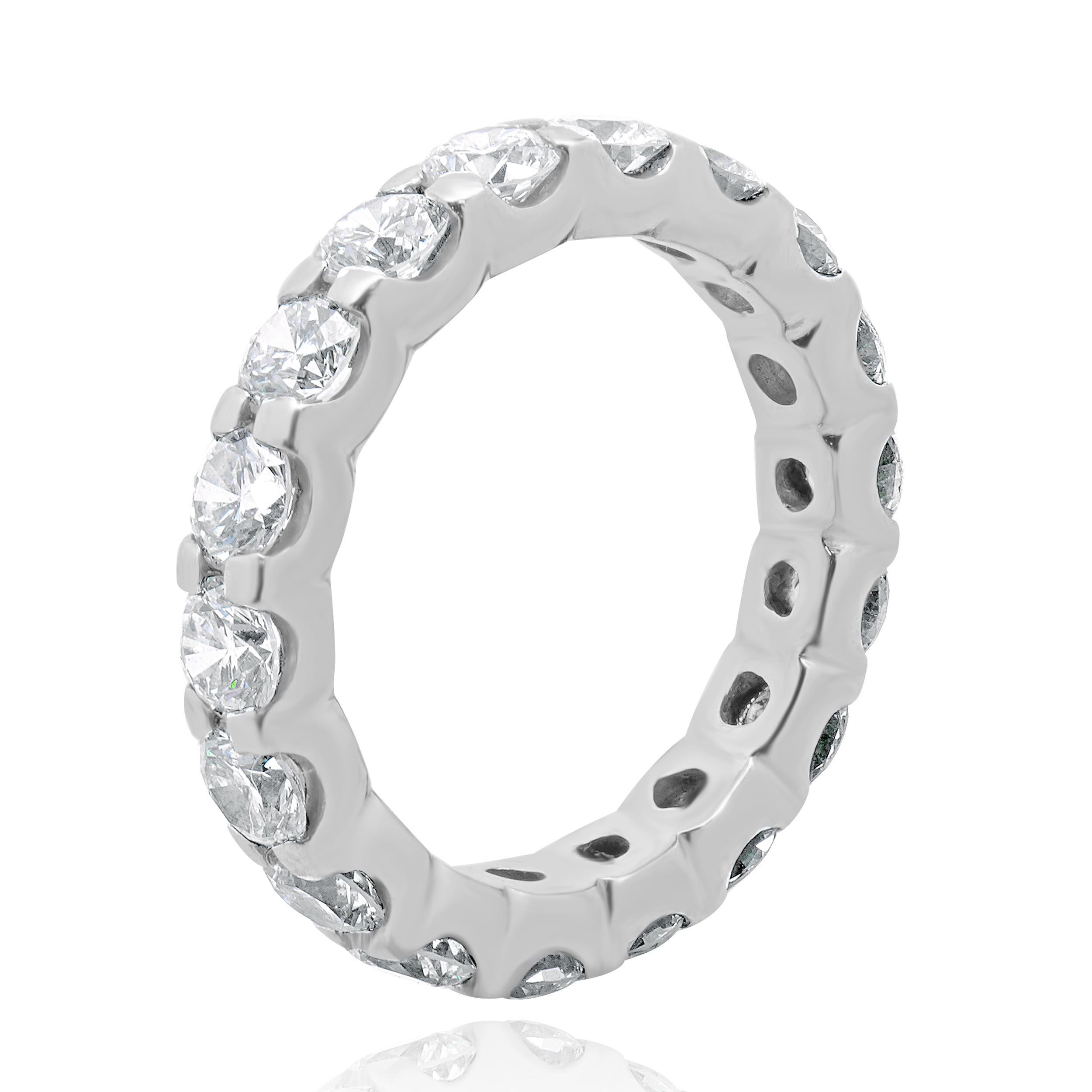 Concepteur : personnalisé
MATERIAL : platine
Diamant : 18 diamants ronds de taille brillant = 2,88cttw
Couleur : G / H
Clarté : SI1
Taille de la bague : 6 (veuillez prévoir deux jours de livraison supplémentaires pour les demandes de taille)
Poids :