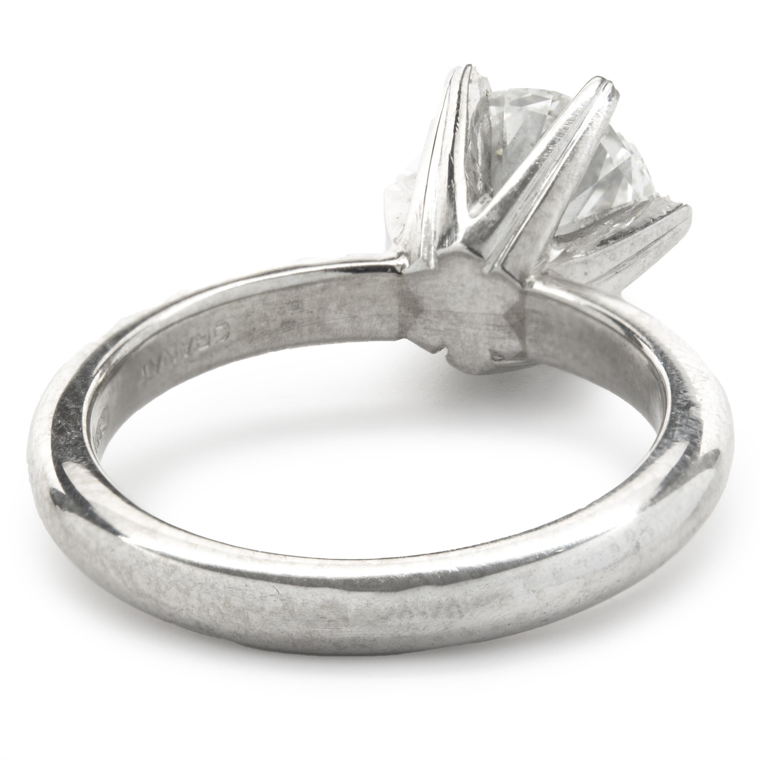 Platinum Round Brilliant Diamond Engagement Ring In Excellent Condition In Scottsdale, AZ