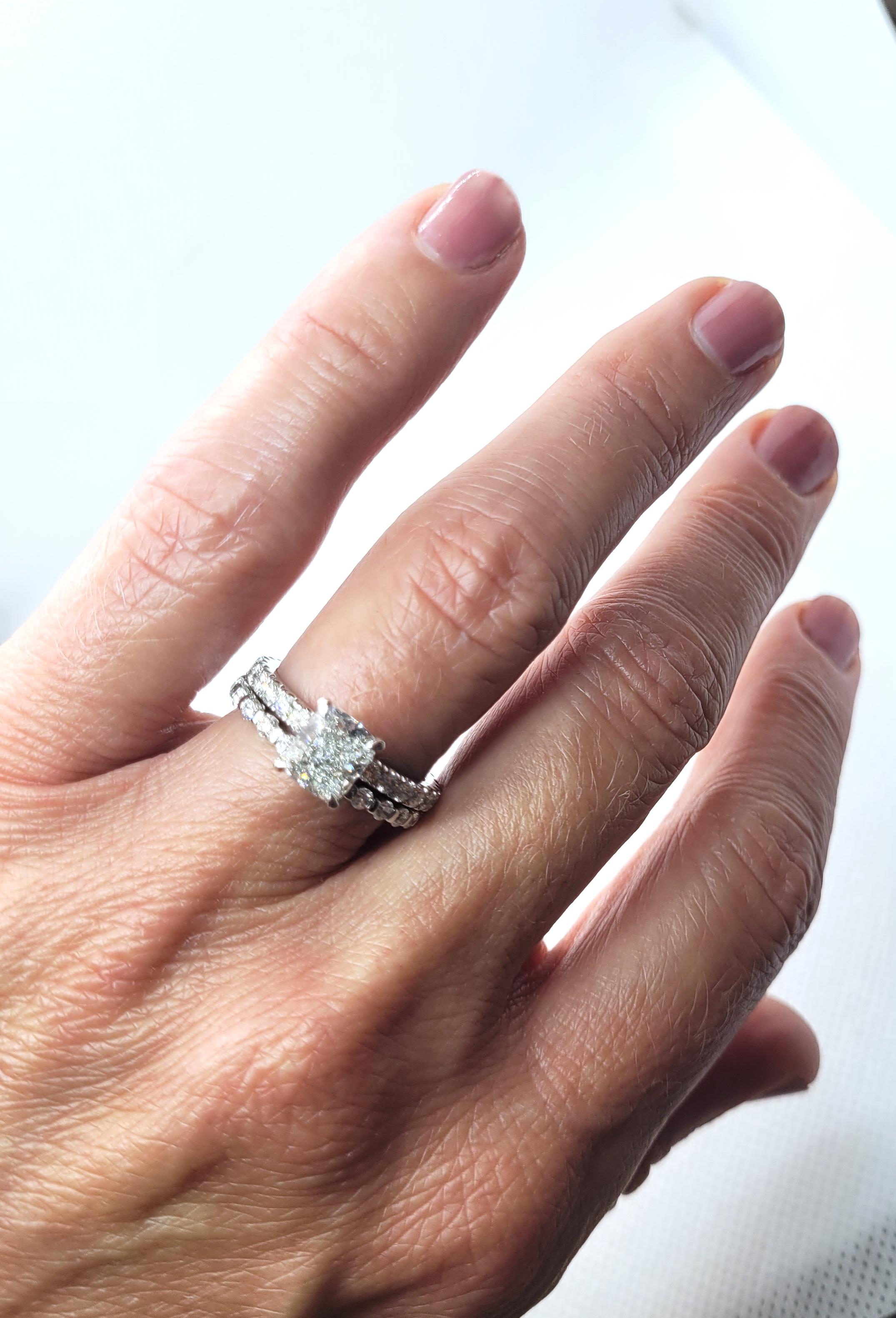 Platinum Round Brilliant Diamond Eternity Ring 24 Diamonds .75cttw Size 6, 2.9 g im Angebot 1