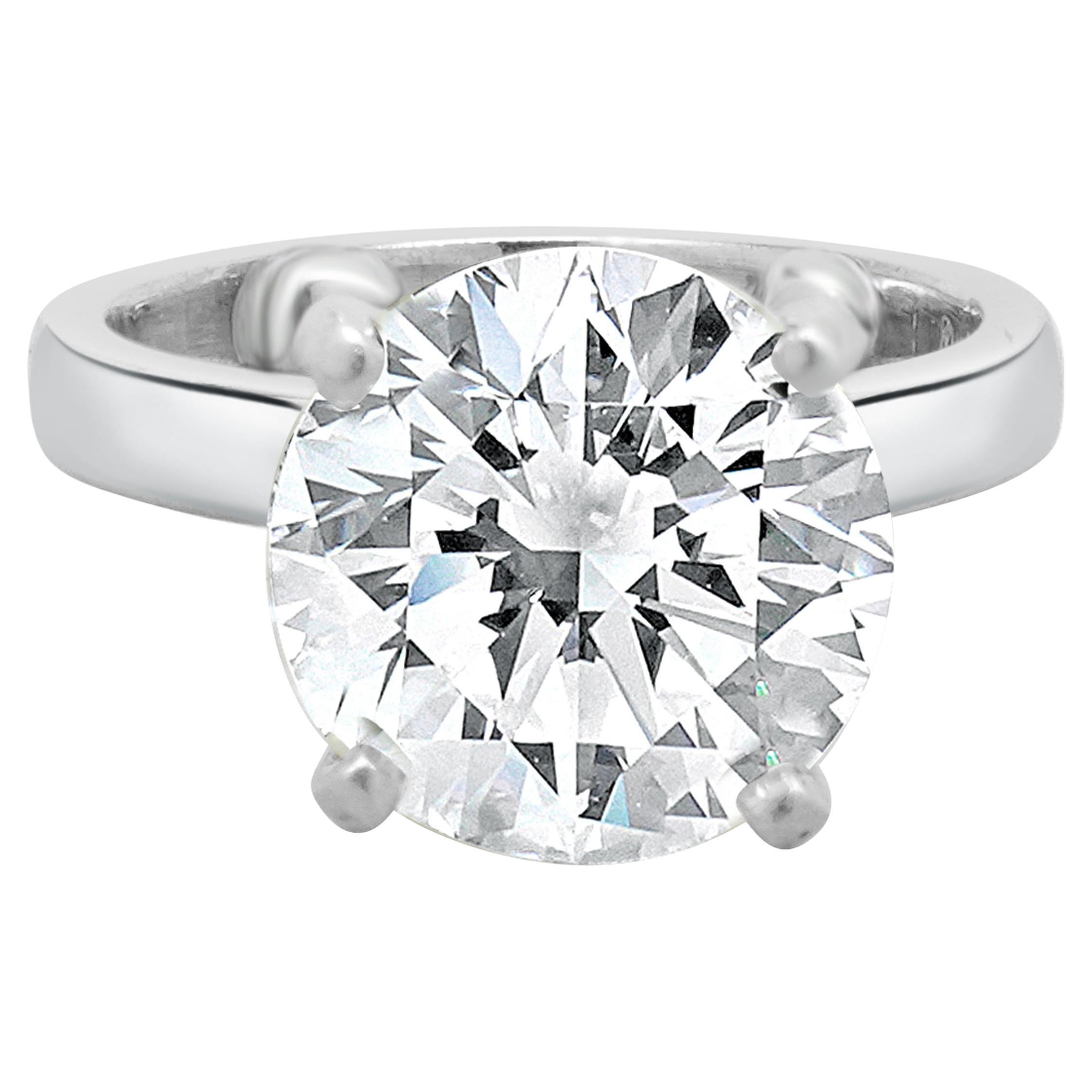 Platinum Round Cut Diamond Engagement Ring