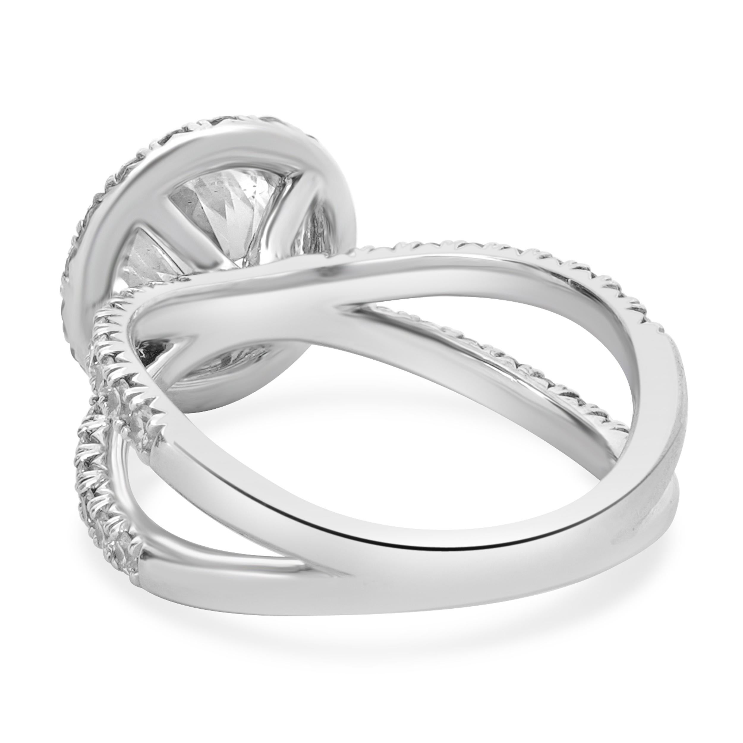 Designer: personalizzato
Materiale: Platino
Diamante: 3,01cttw
Colore: J
Chiarezza: SI1
GIA: 1182757528
Misura dell'anello: 8.25 (si prega di prevedere due giorni di spedizione in più per le richieste di misura)
Dimensioni: la parte superiore