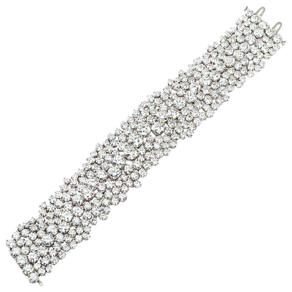 Platinum Round Diamonds Bracelet For Sale