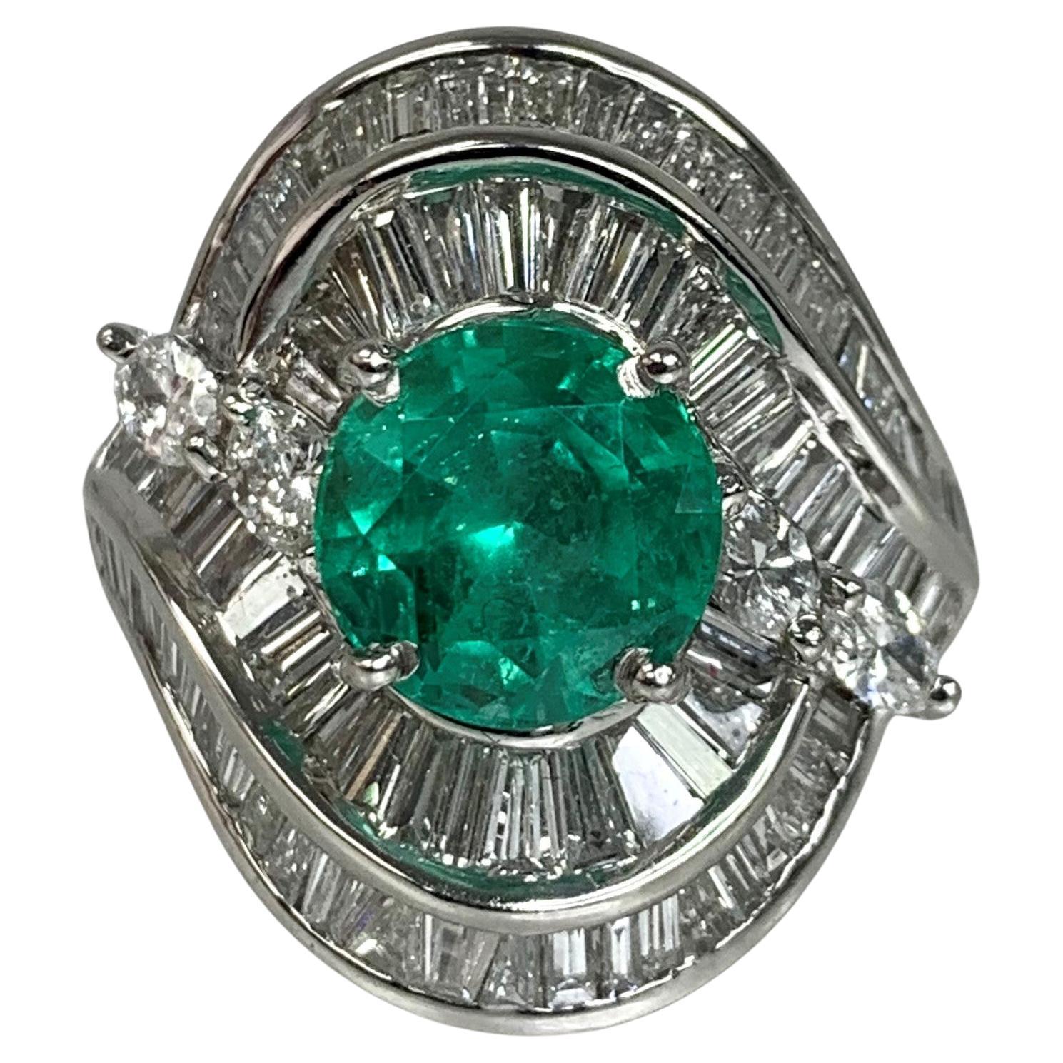 Platinum Round Shaped Emerald Diamond Ring For Sale
