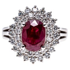 Anello da cocktail in platino, rubino e diamante a doppio alone, App. 0,64 TCW