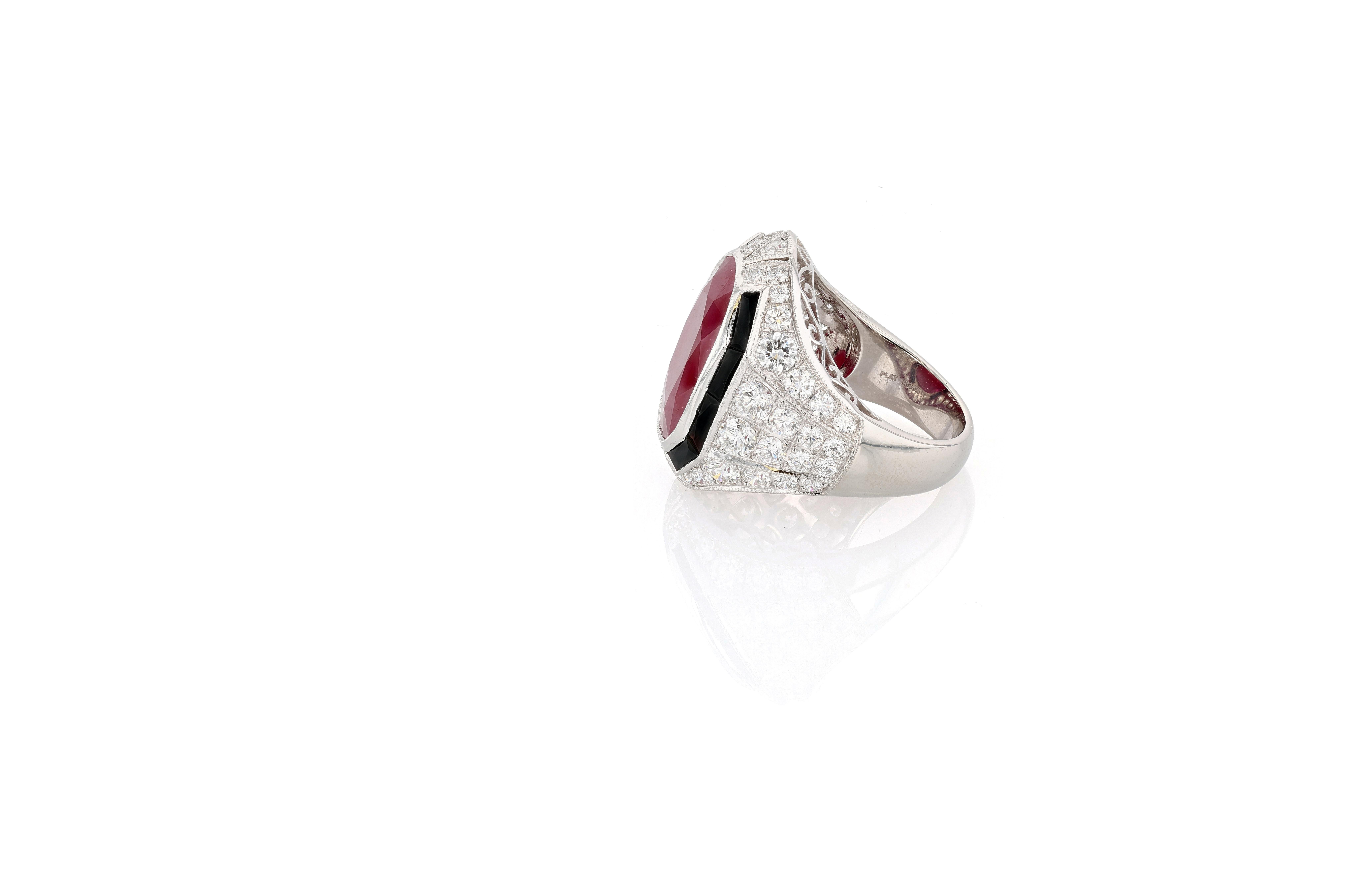 Anillo de Platino, Rubí, Diamante y Ónice Art Decó en venta